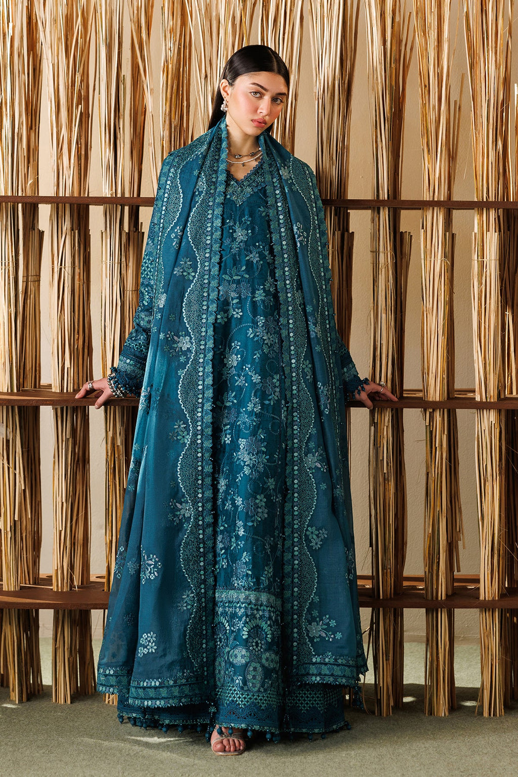 BAROQUE |EMBROIDERED LAWN | EL26-D04