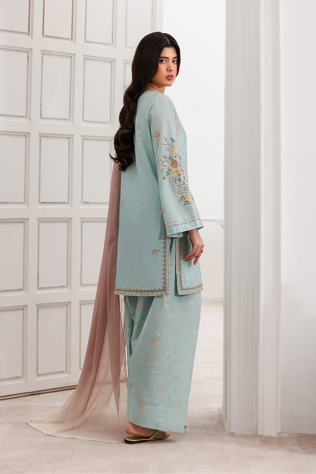 Iznik | Printed Lawn | UE-636