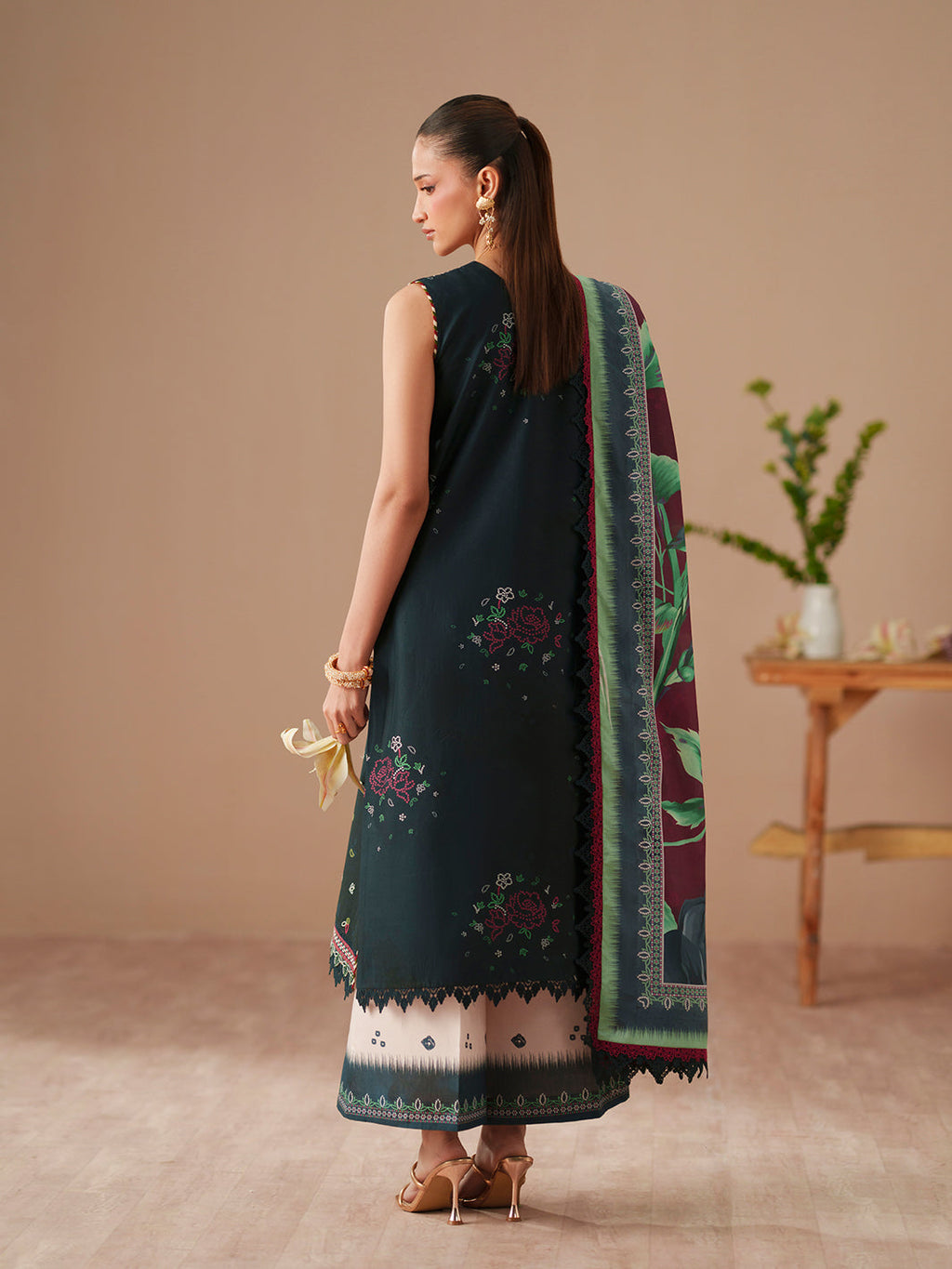Bin Ilyas | Jojo Summer '26 - 3 PC Lawn | 81A