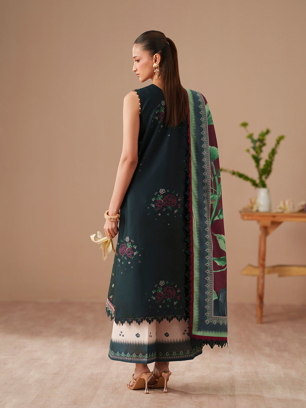 Bin Ilyas | Jojo Summer '26 - 3 PC Lawn | 81A