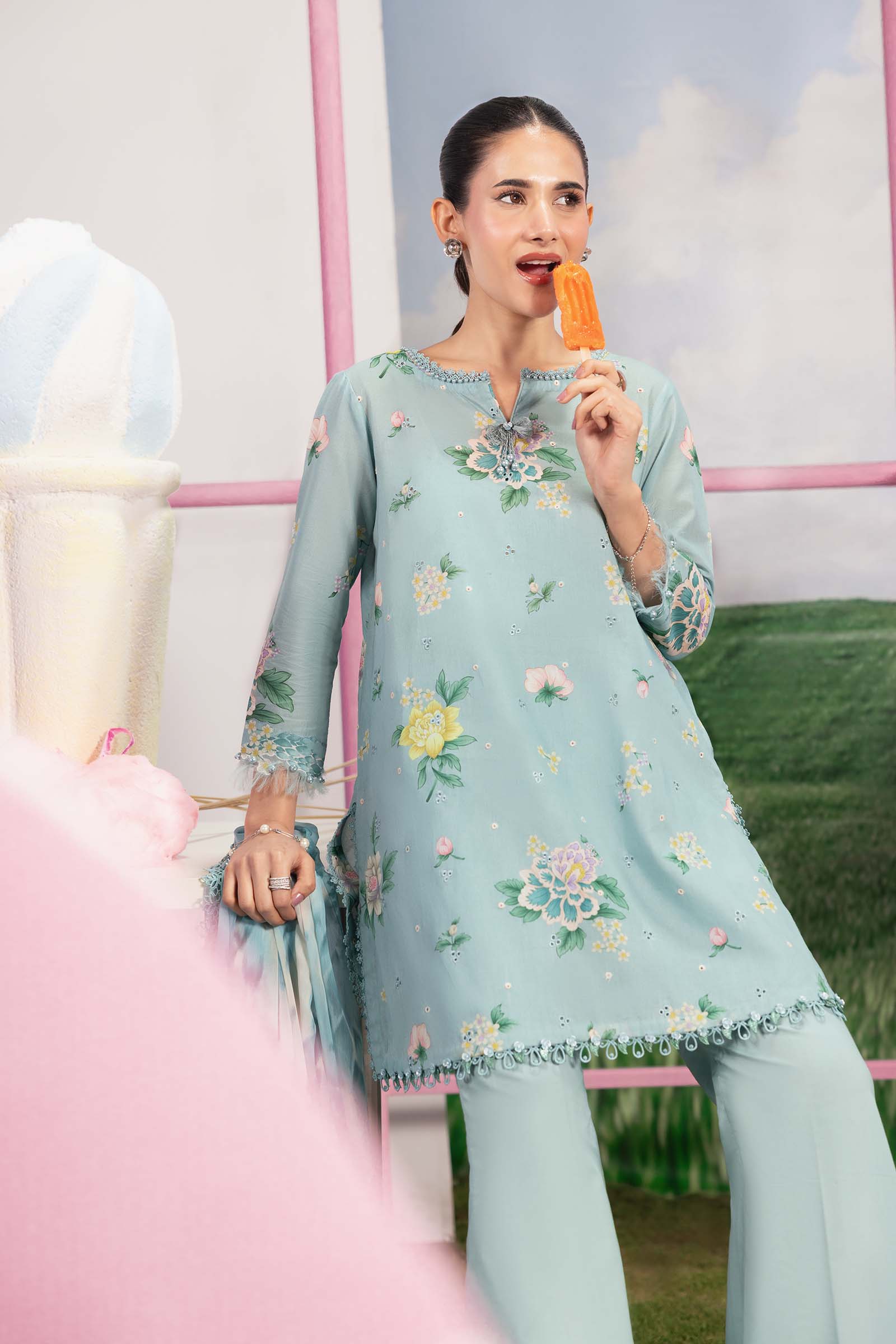 MARIA B | 3 Pc Unstitched Embroidered Lawn Suit | MB-CUSV13-08B