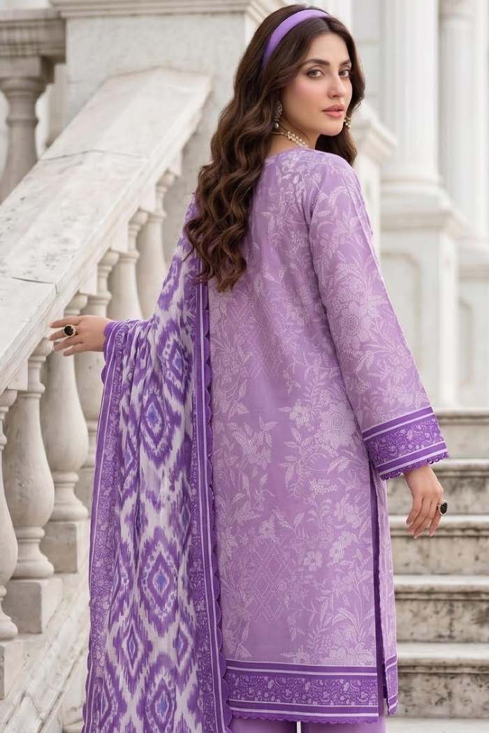 Mushaim | 3 Pc Lawn VOL 8 | M8-04