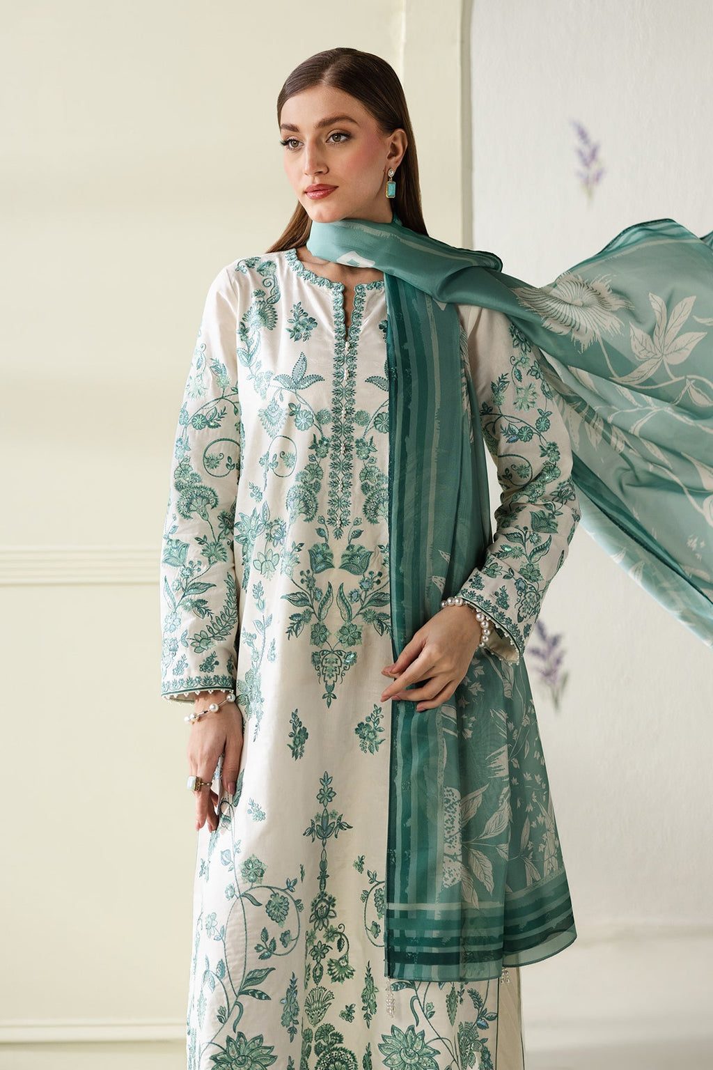 Baroque | Embroidered Jacquard lawn | UF-4430