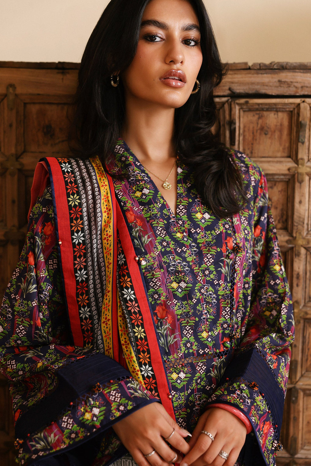 Zaha | Amaya Printed Lawn | VEDA
