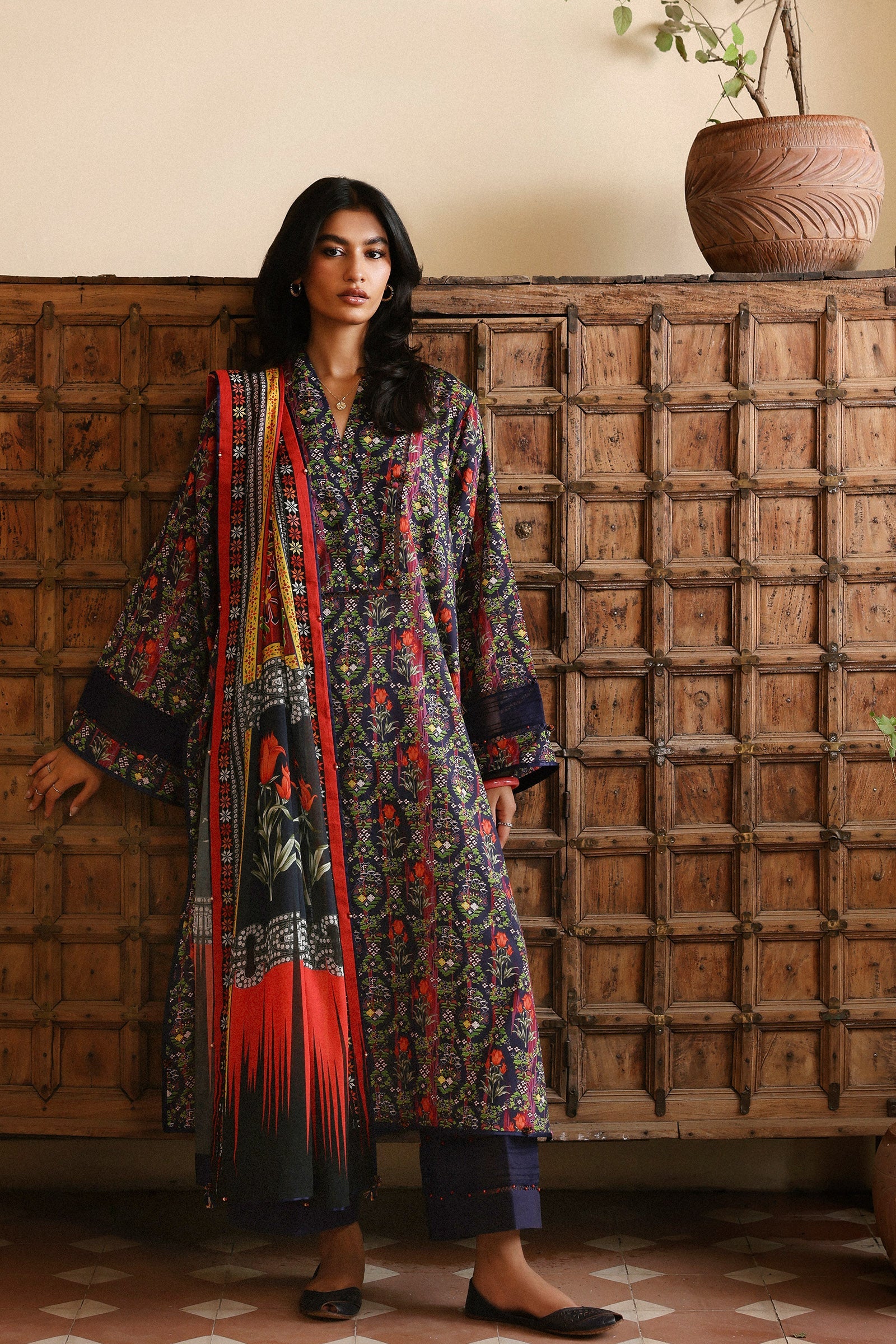 Zaha | Amaya Printed Lawn | VEDA