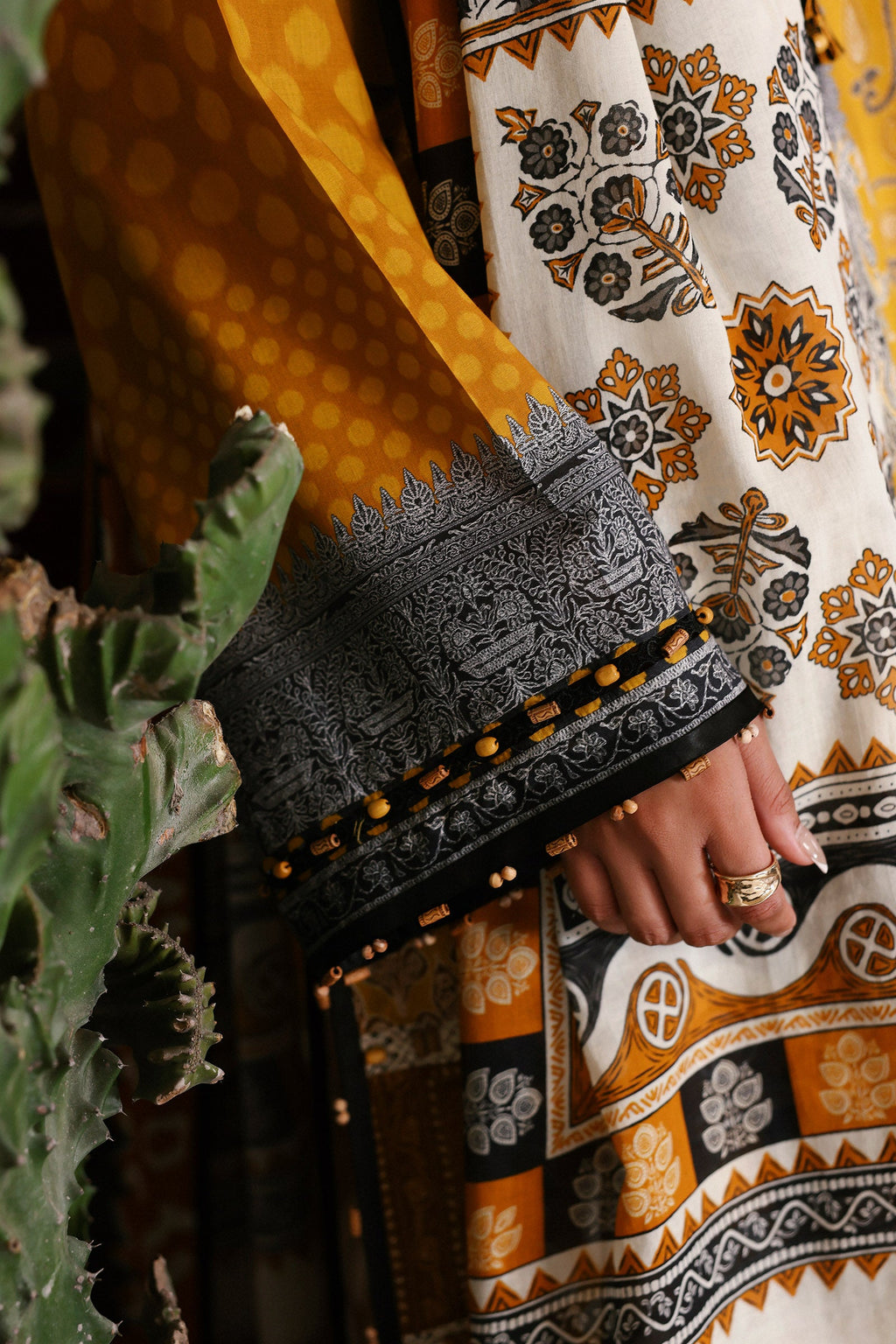 Zaha | Amaya Printed Lawn | ZIVA