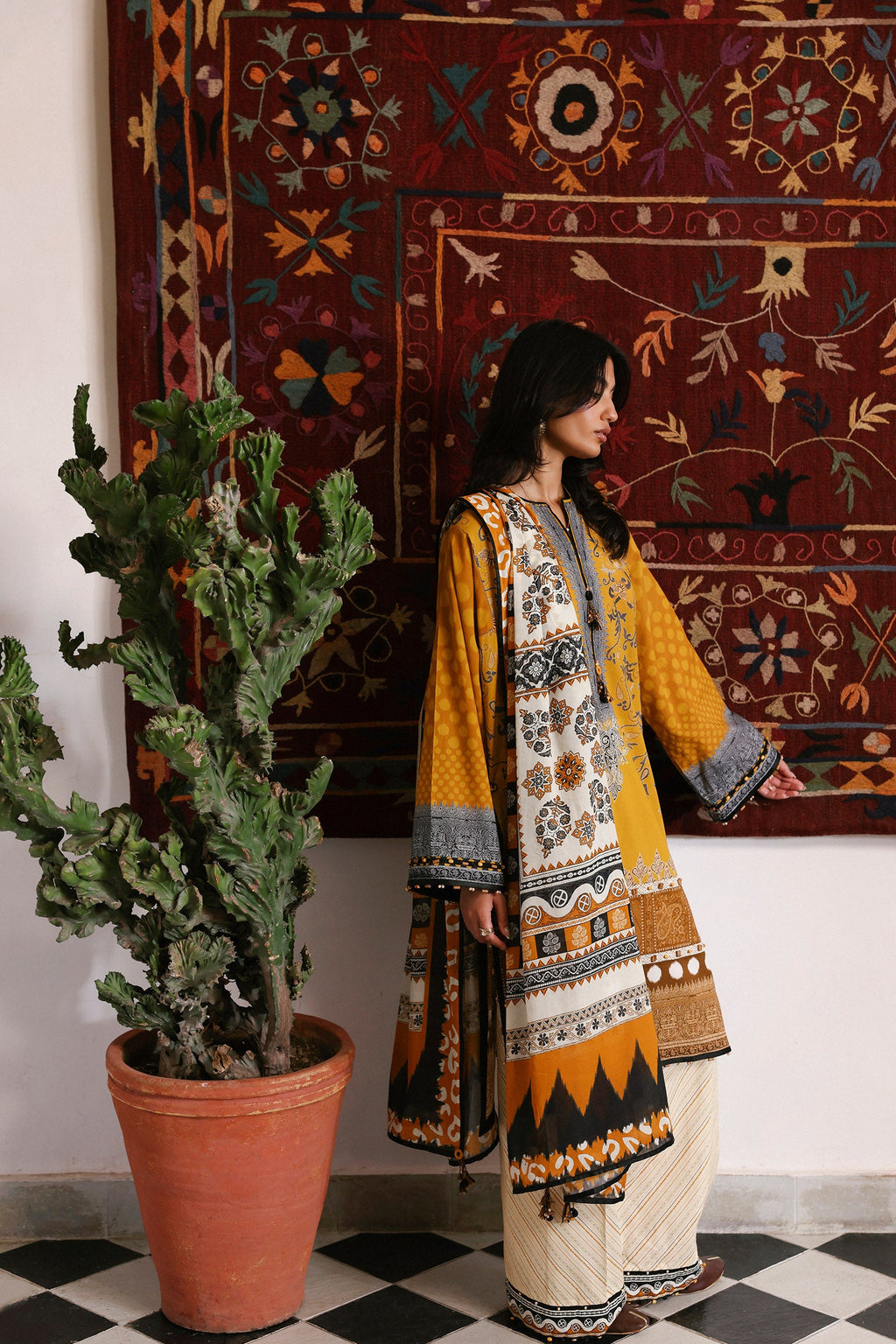 Zaha | Amaya Printed Lawn | ZIVA