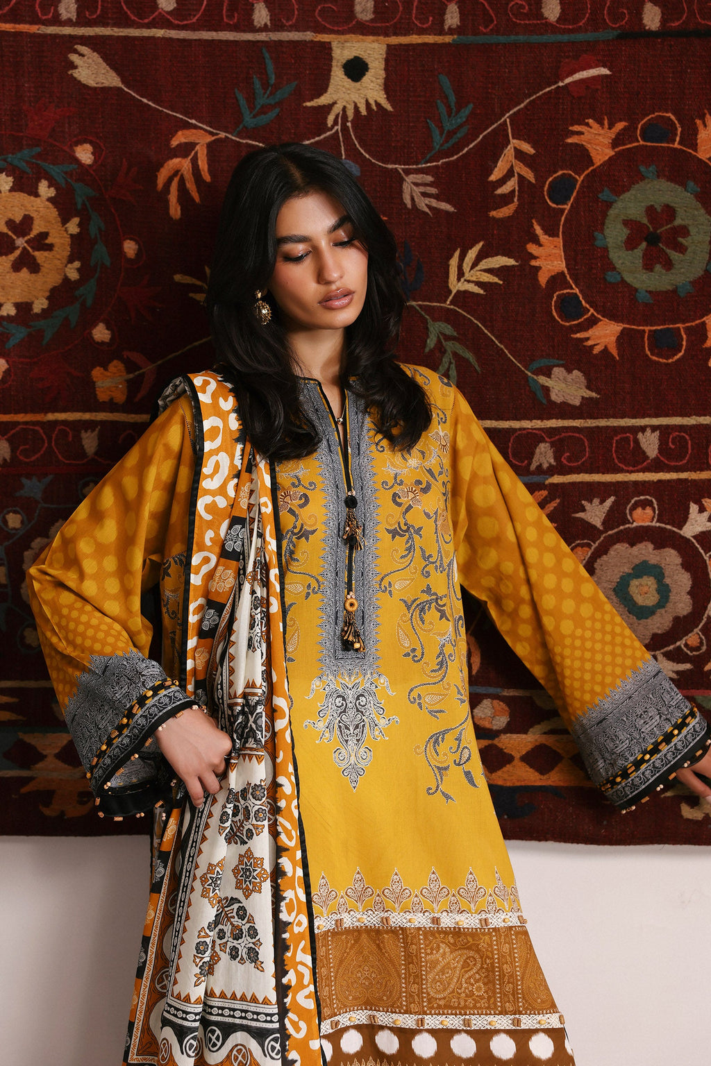 Zaha | Amaya Printed Lawn | ZIVA
