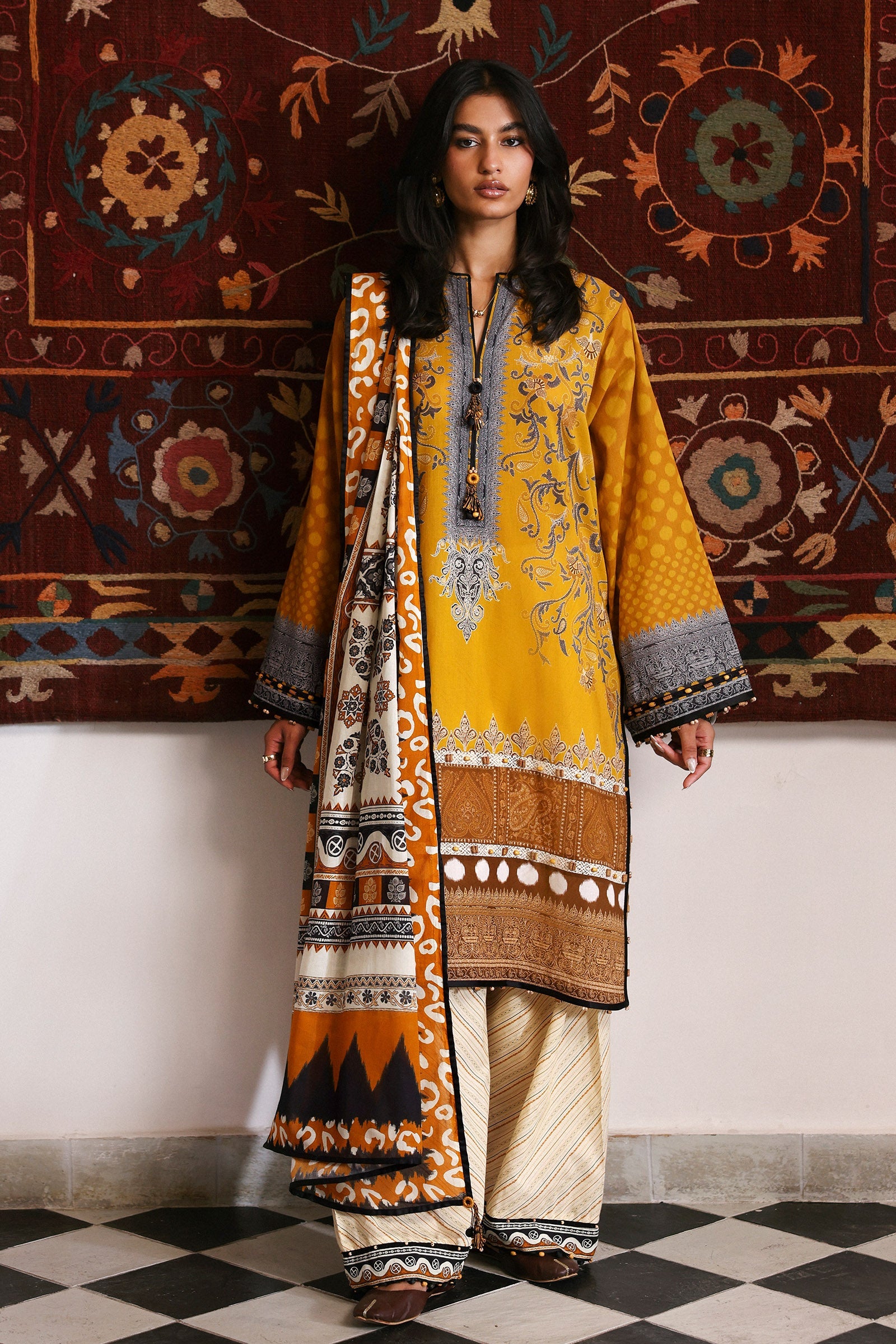 Zaha | Amaya Printed Lawn | ZIVA