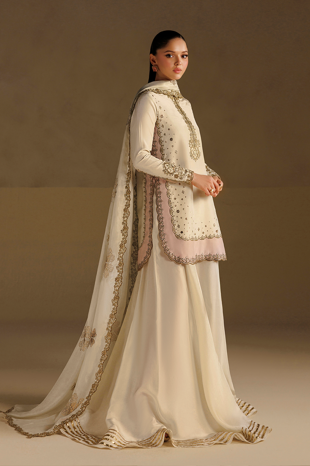 Iznik | Formals 26 Embroidered Ramen Silk | UE-735