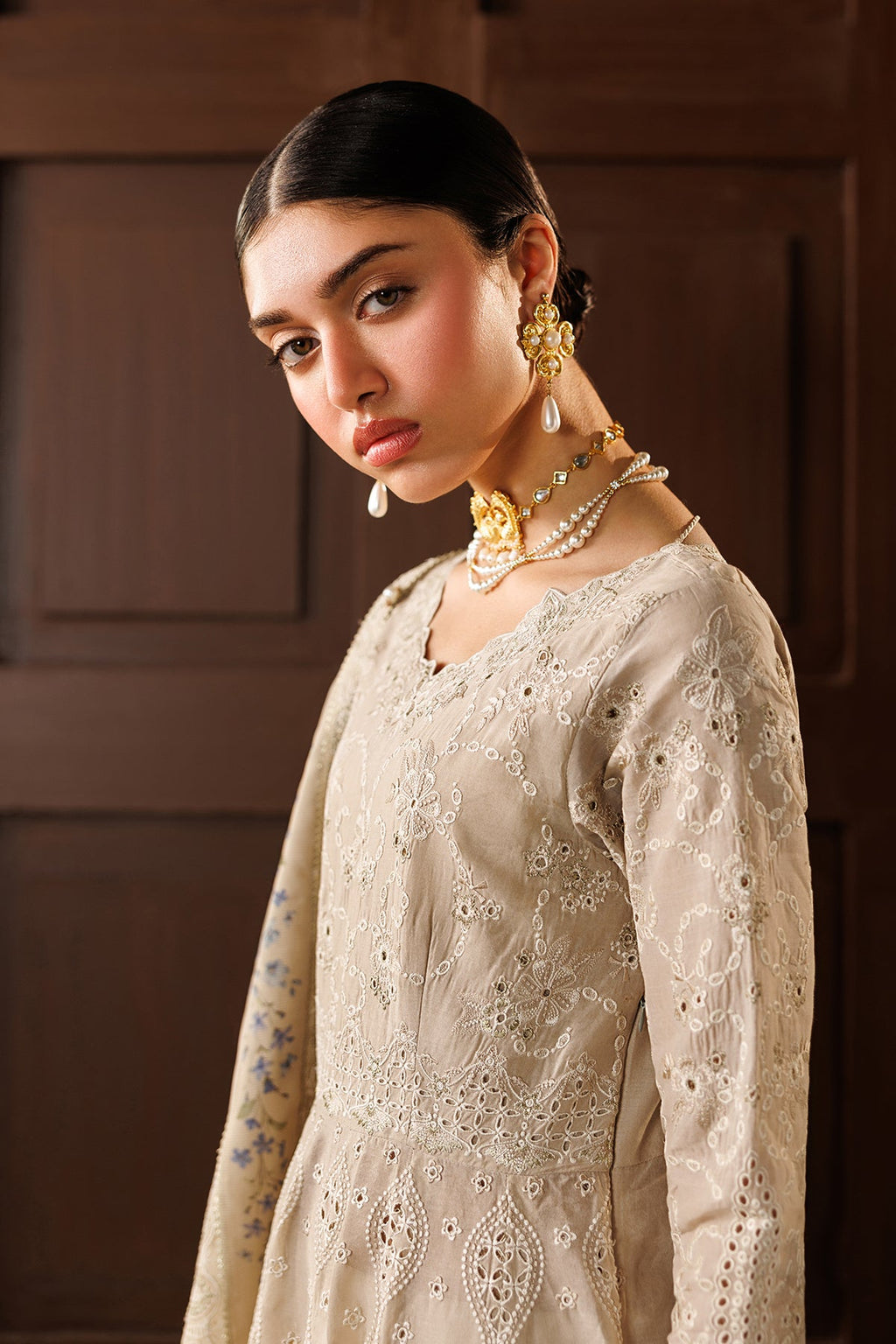 Baroque | Embroidered lawn | EL26-D03