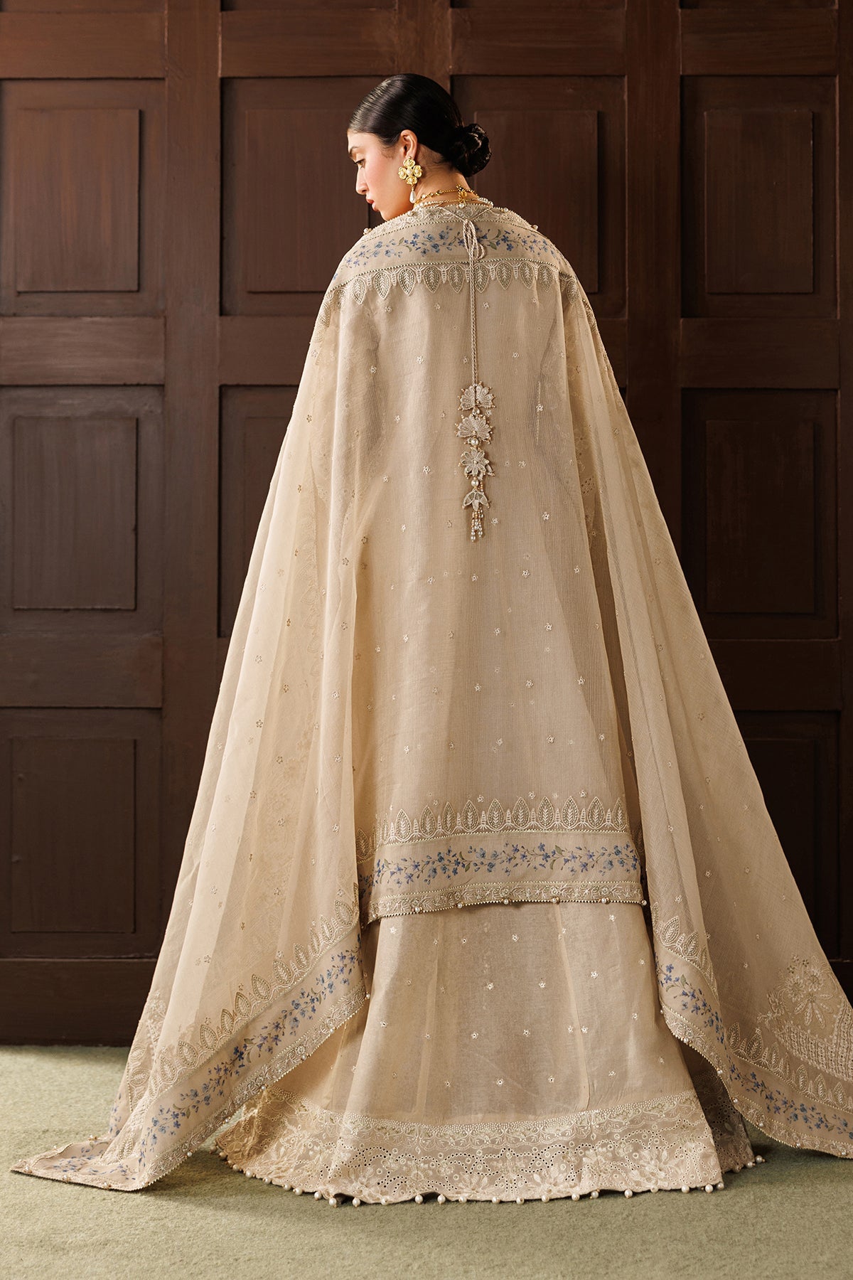 Baroque | Embroidered lawn | EL26-D03
