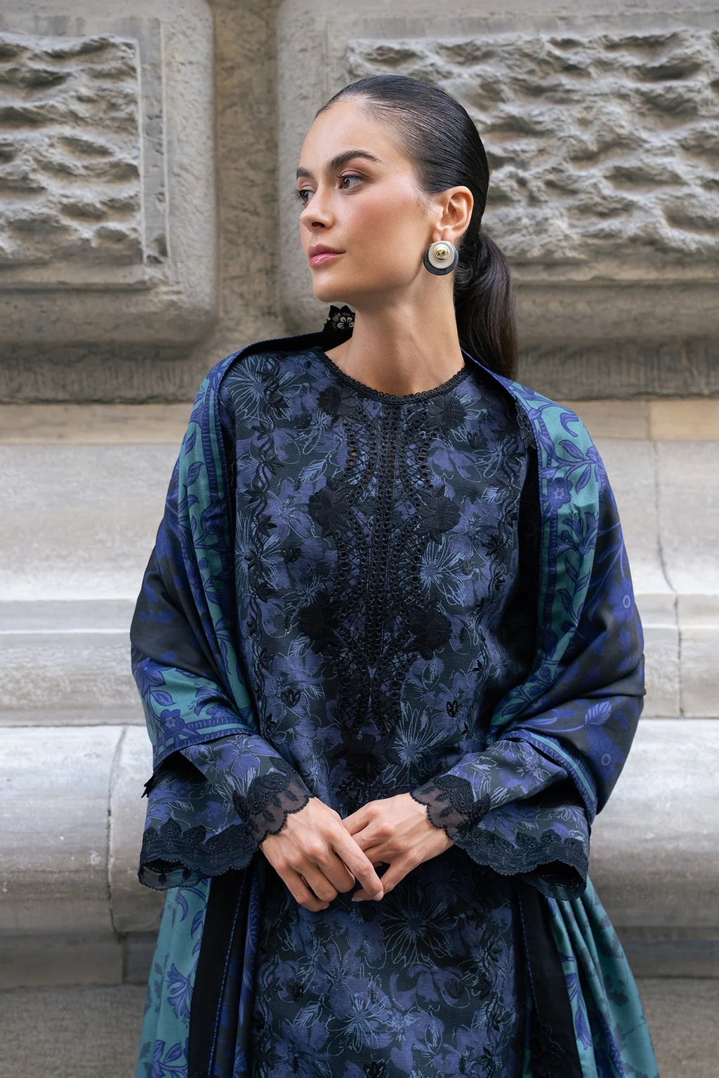 Rang Rasiya | Meet Me in Istanbul Khaddar Winter | Raven