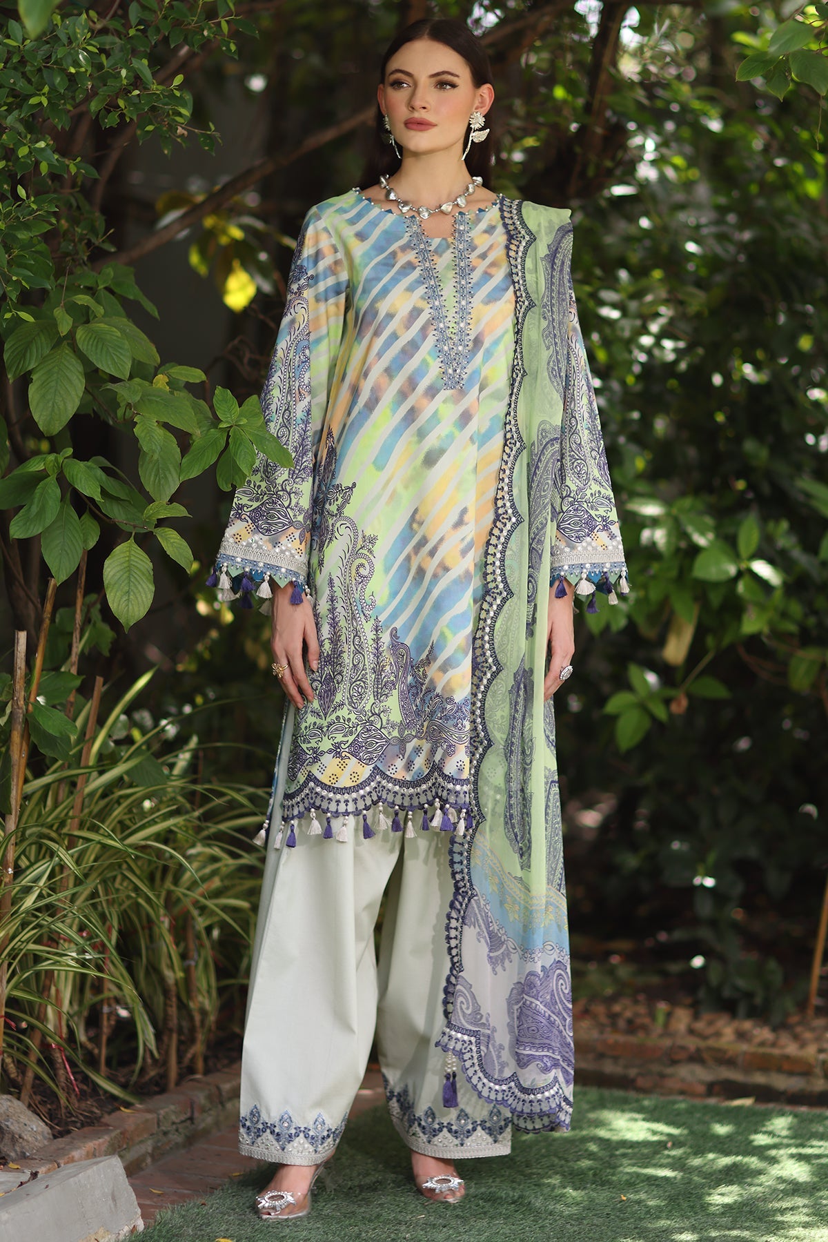 Charizma | Infinity Lawn | IN6-10