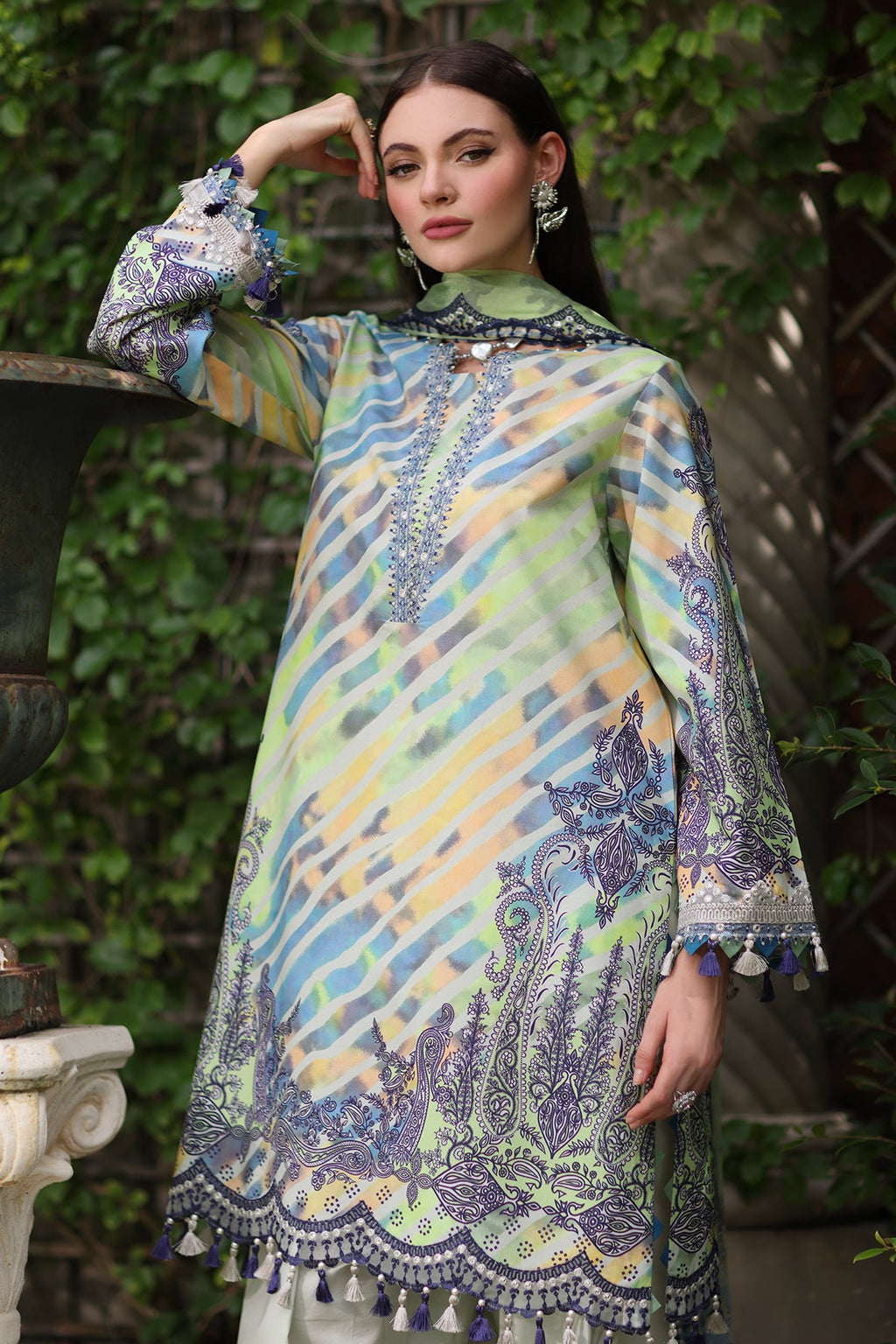 Charizma | Infinity Lawn | IN6-10