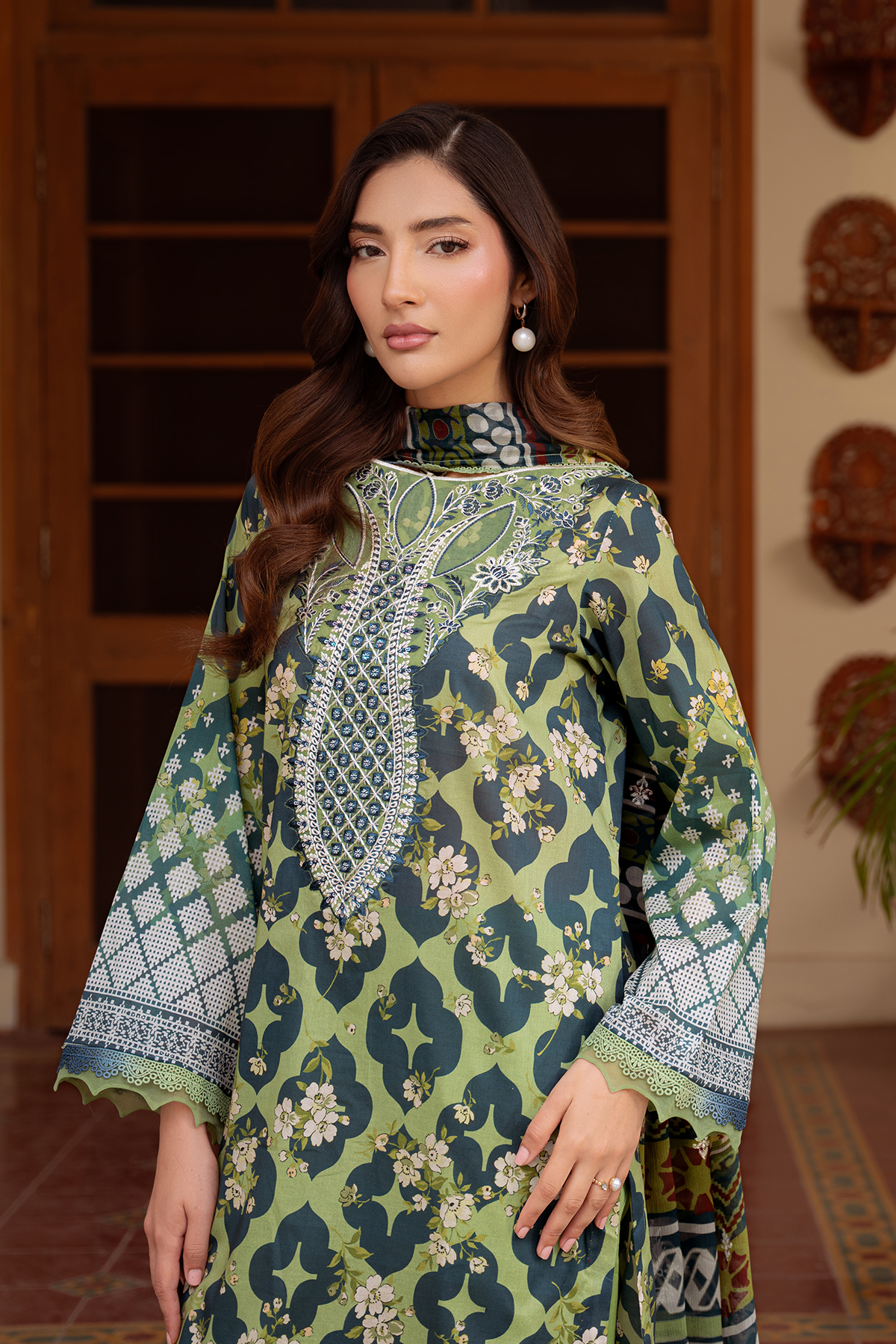 Daria | Ramdan Edit 2 - Embroidered Lawn Suit | DA-37