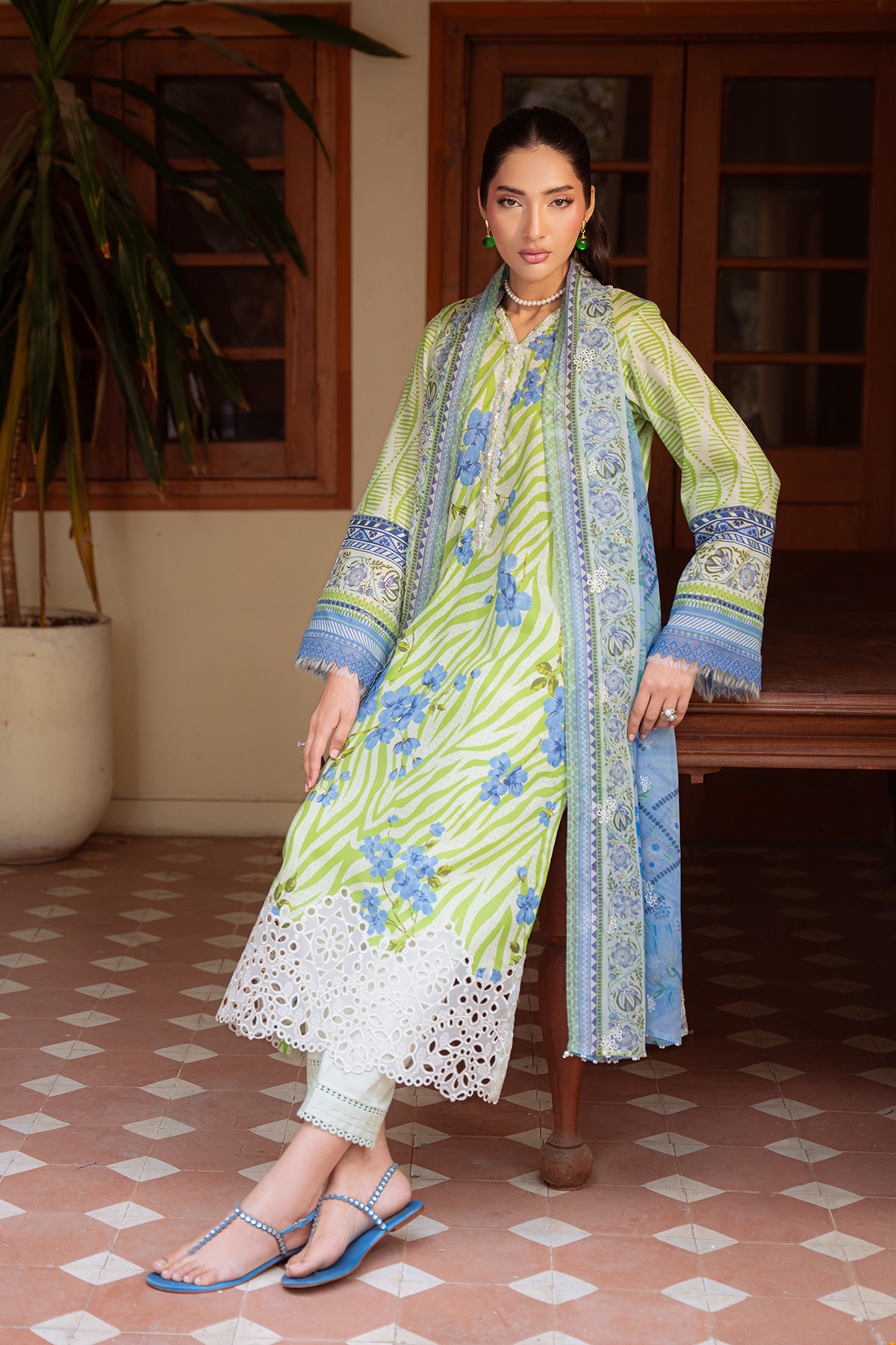 Daria | Ramdan Edit 2 - Embroidered Lawn Suit | DA-34