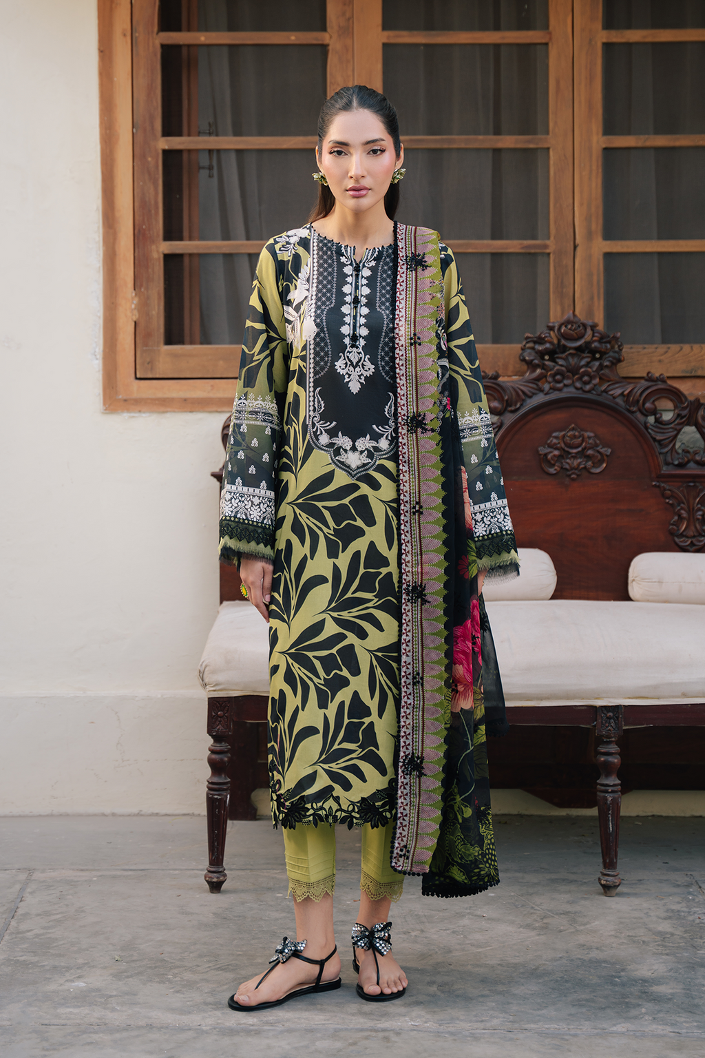 Daria | Ramdan Edit 2 - Embroidered Lawn Suit | DA-36