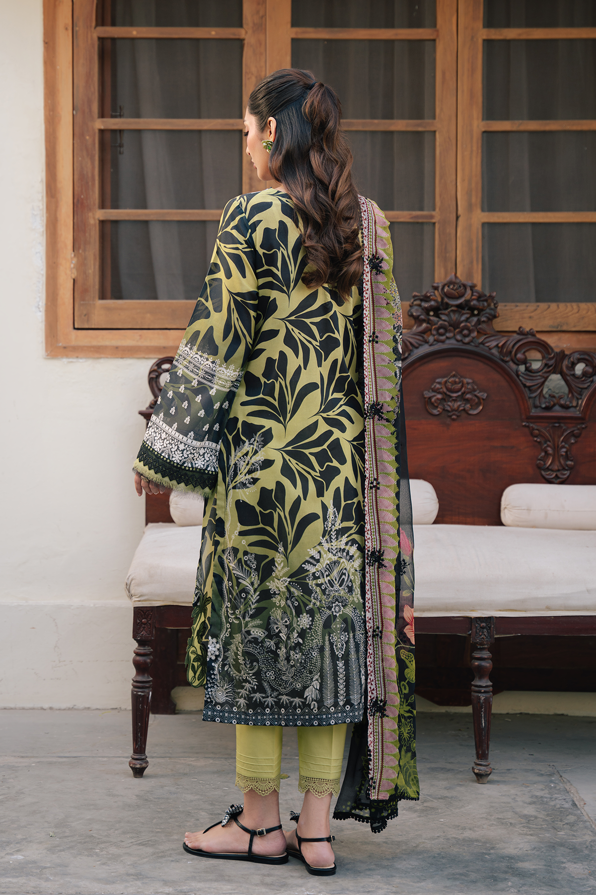 Daria | Ramdan Edit 2 - Embroidered Lawn Suit | DA-36