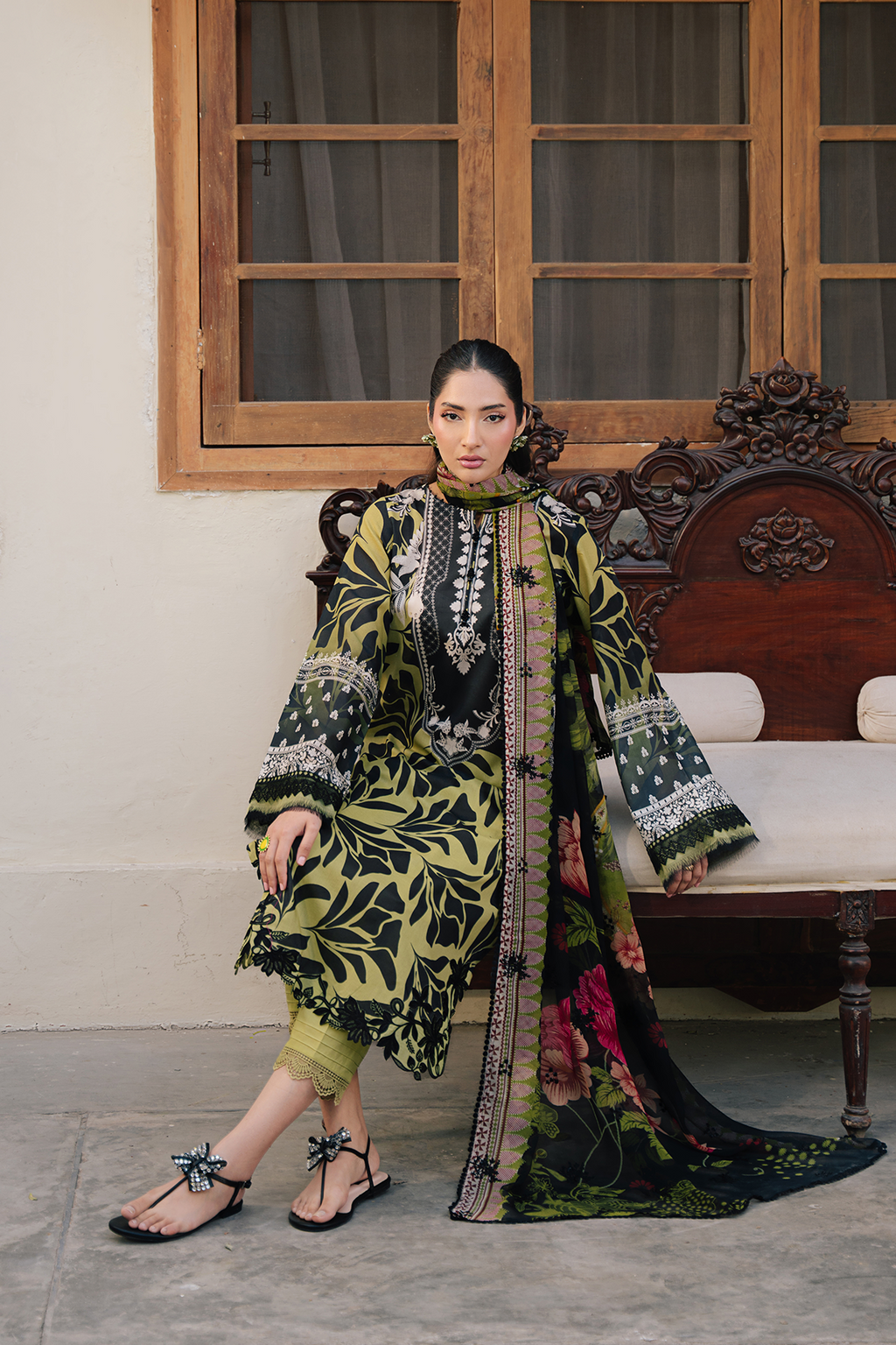 Daria | Ramdan Edit 2 - Embroidered Lawn Suit | DA-36