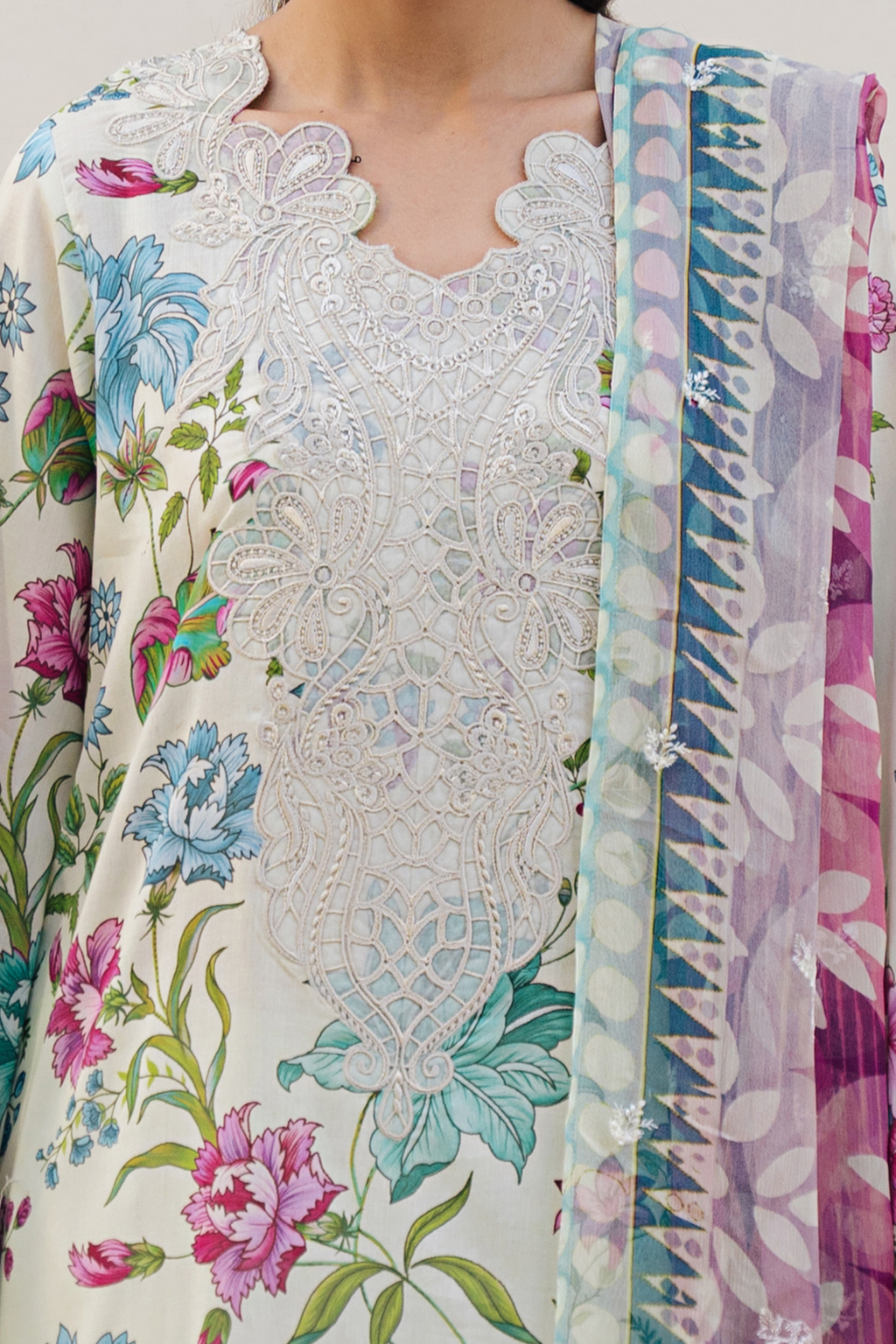 Daria | Ramdan Edit 2 - Embroidered Lawn Suit | DA-38