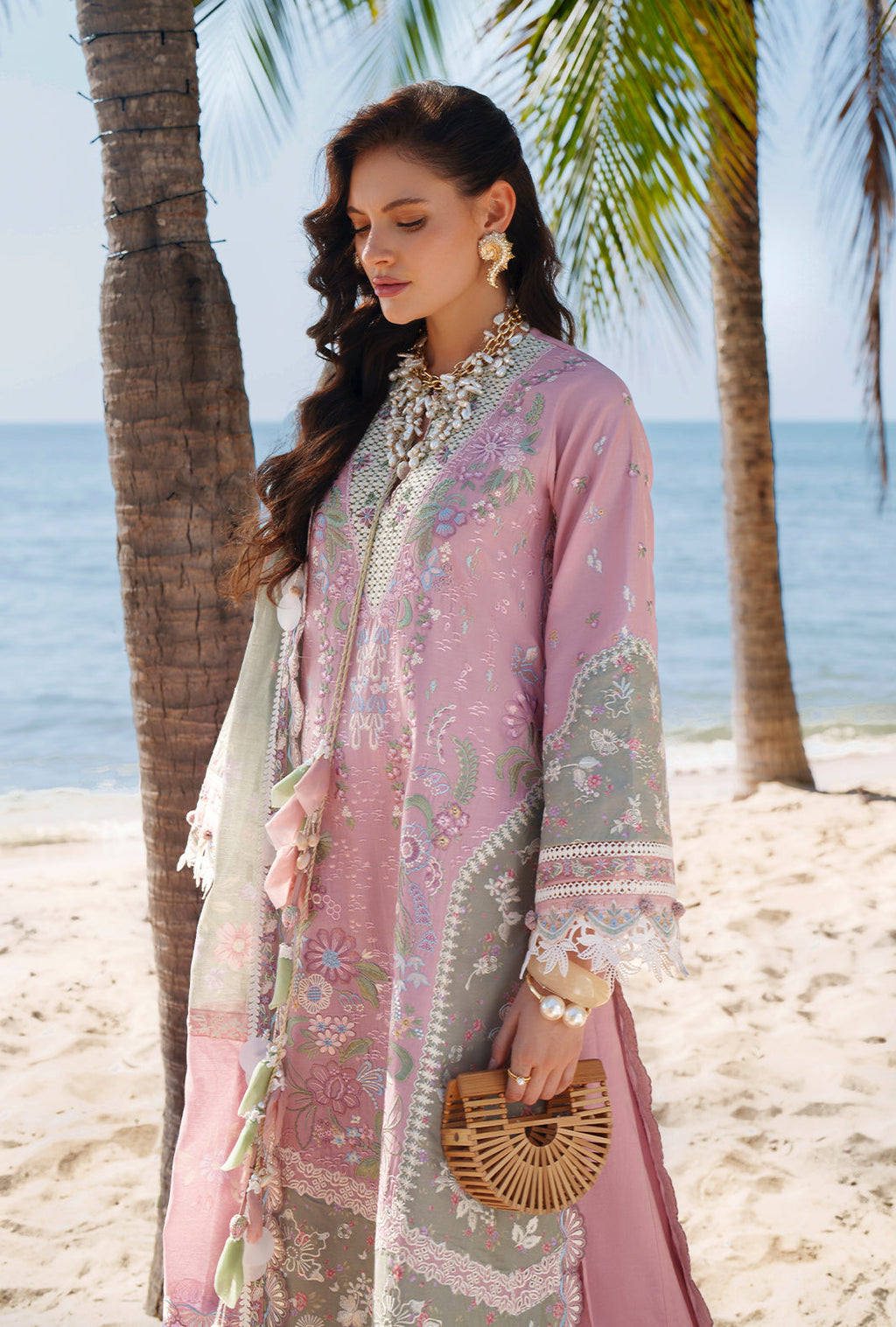 AJR Couture | Evara Luxury Lawn | Niva