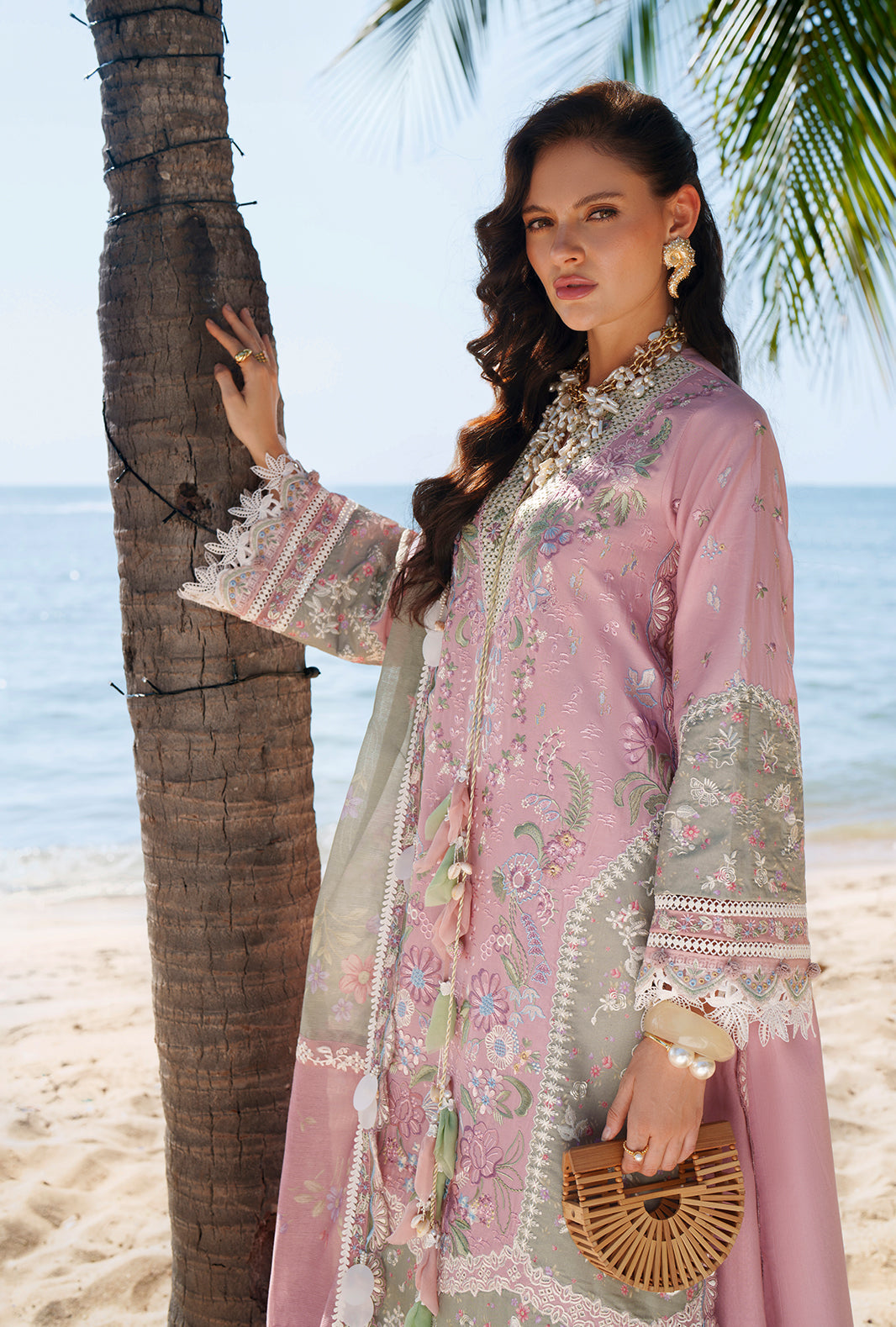 AJR Couture | Evara Luxury Lawn | Niva