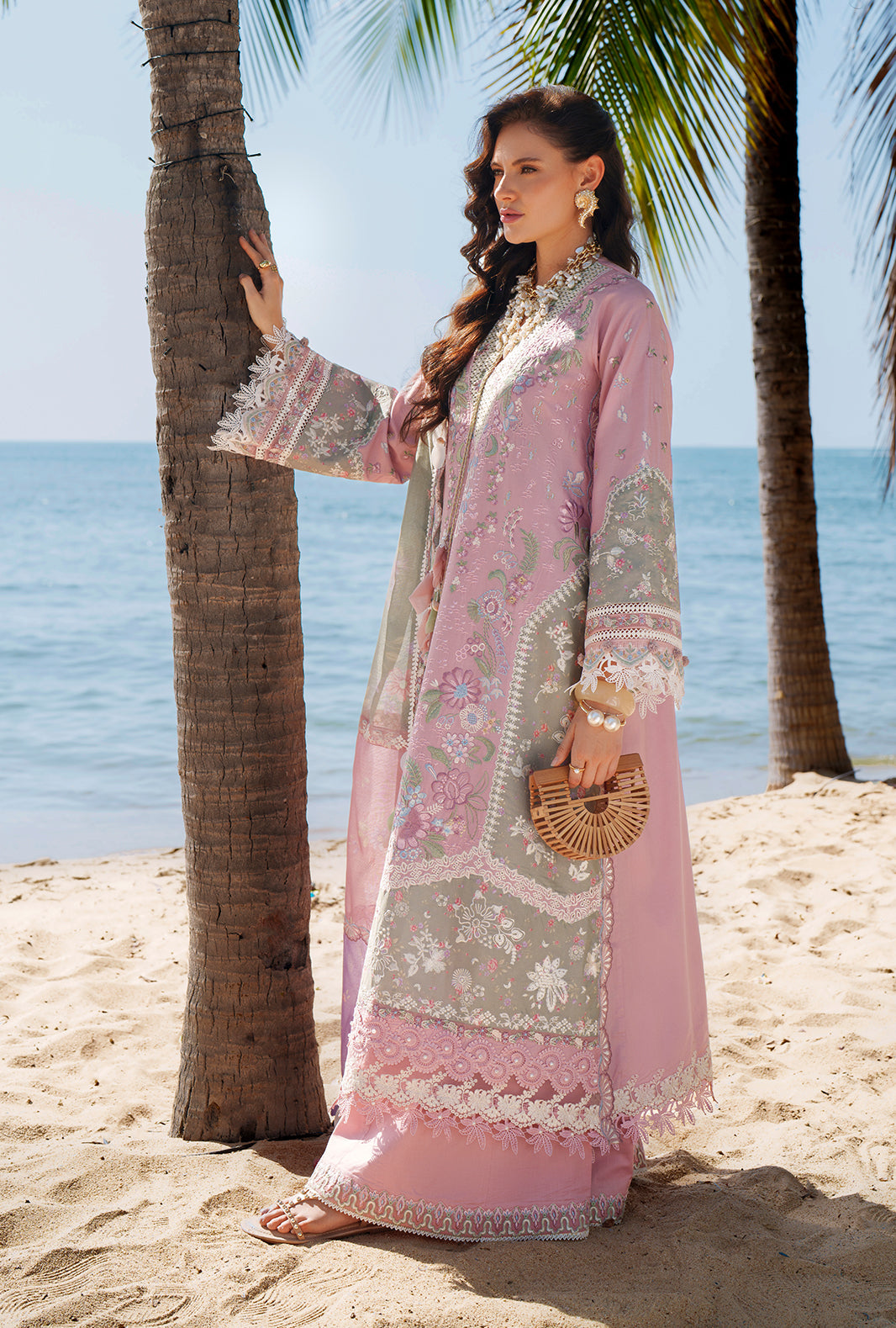 AJR Couture | Evara Luxury Lawn | Niva