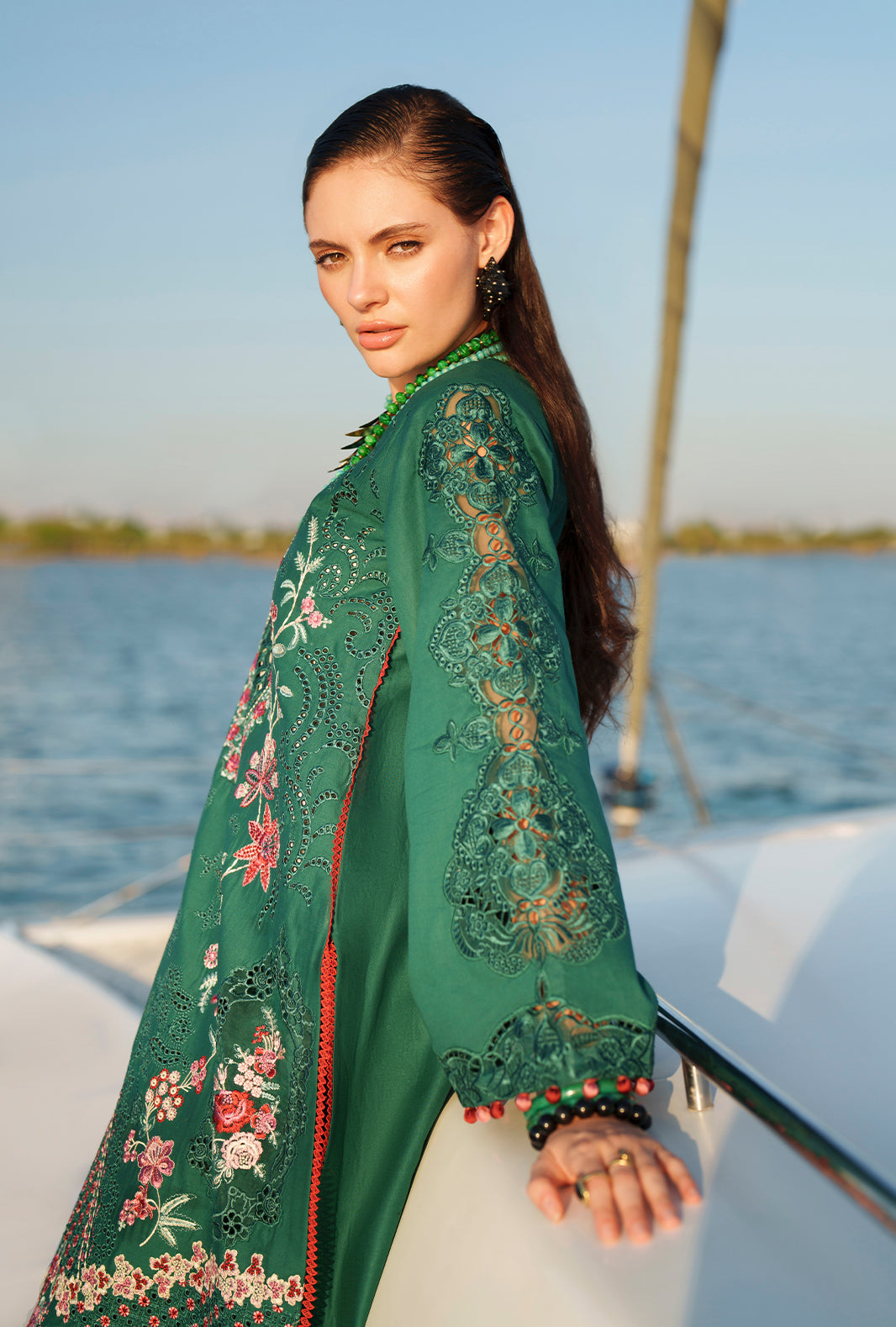 AJR Couture | Evara Luxury Lawn | Yara