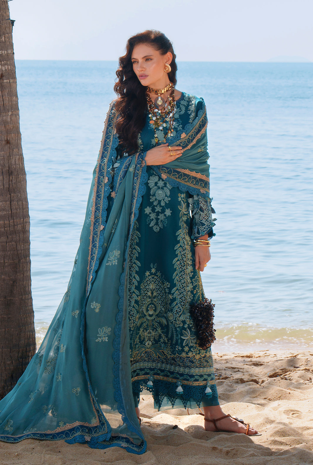 AJR Couture | Evara Luxury Lawn | Maela