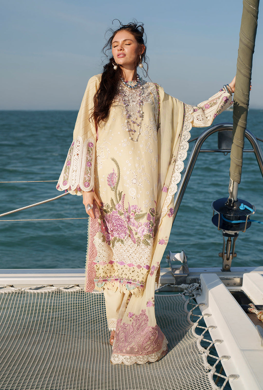 AJR Couture | Evara Luxury Lawn | Faria