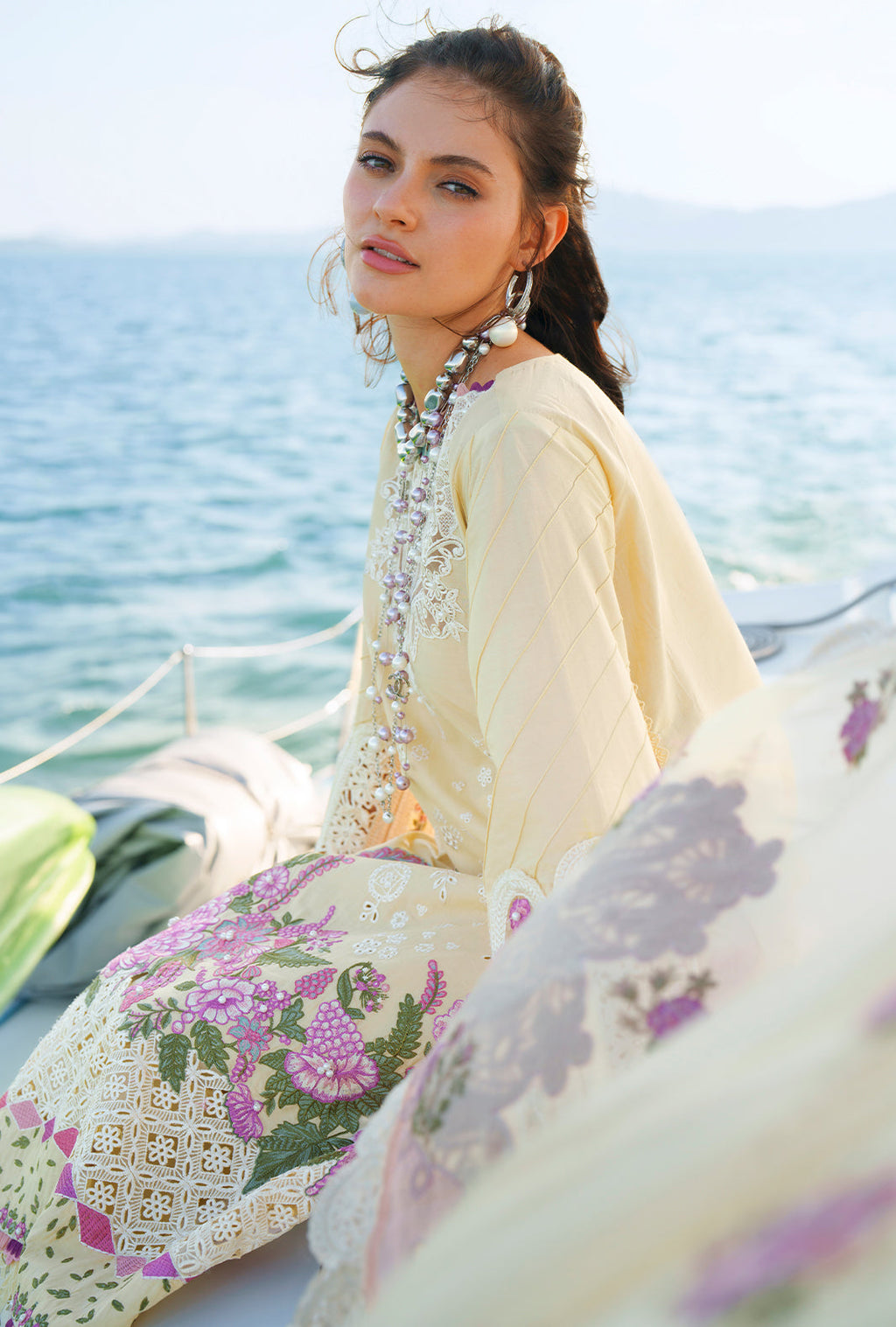 AJR Couture | Evara Luxury Lawn | Faria