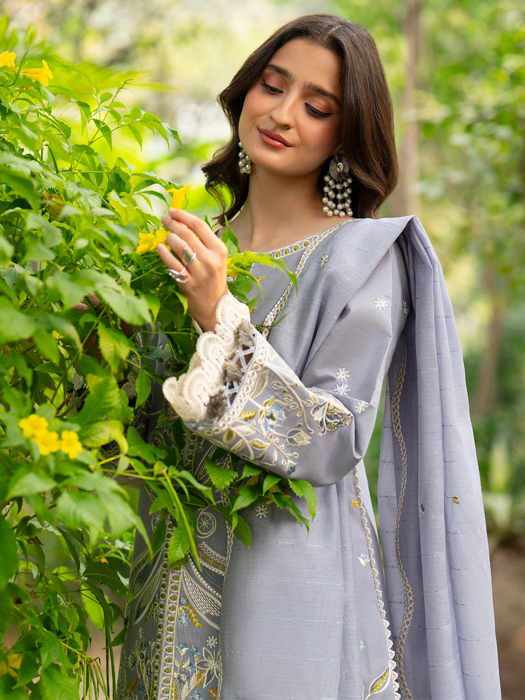 Mahnur | Angan Lawn | AN-006