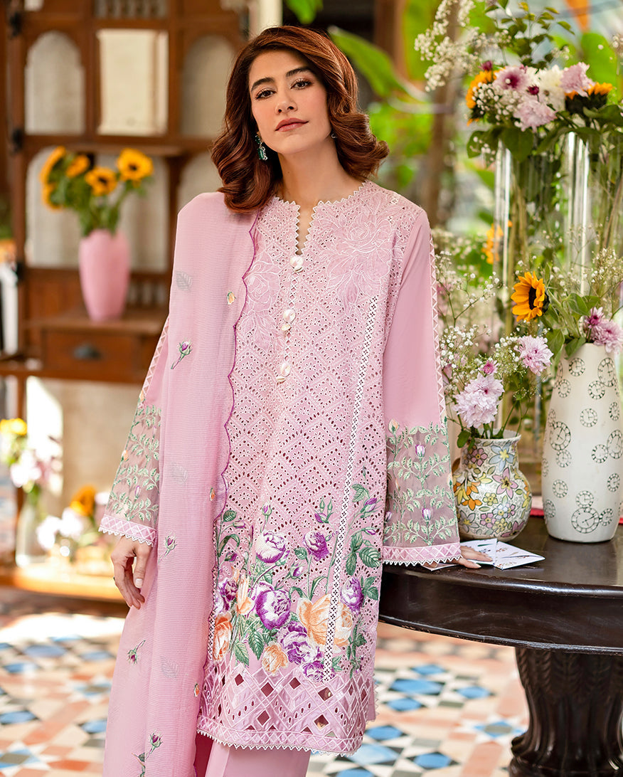 Mushq | Astoria - Festive lawn | Arabil