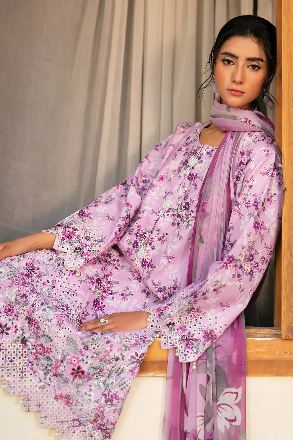 Rashid | Baagh Embroidered Lawn | 3725