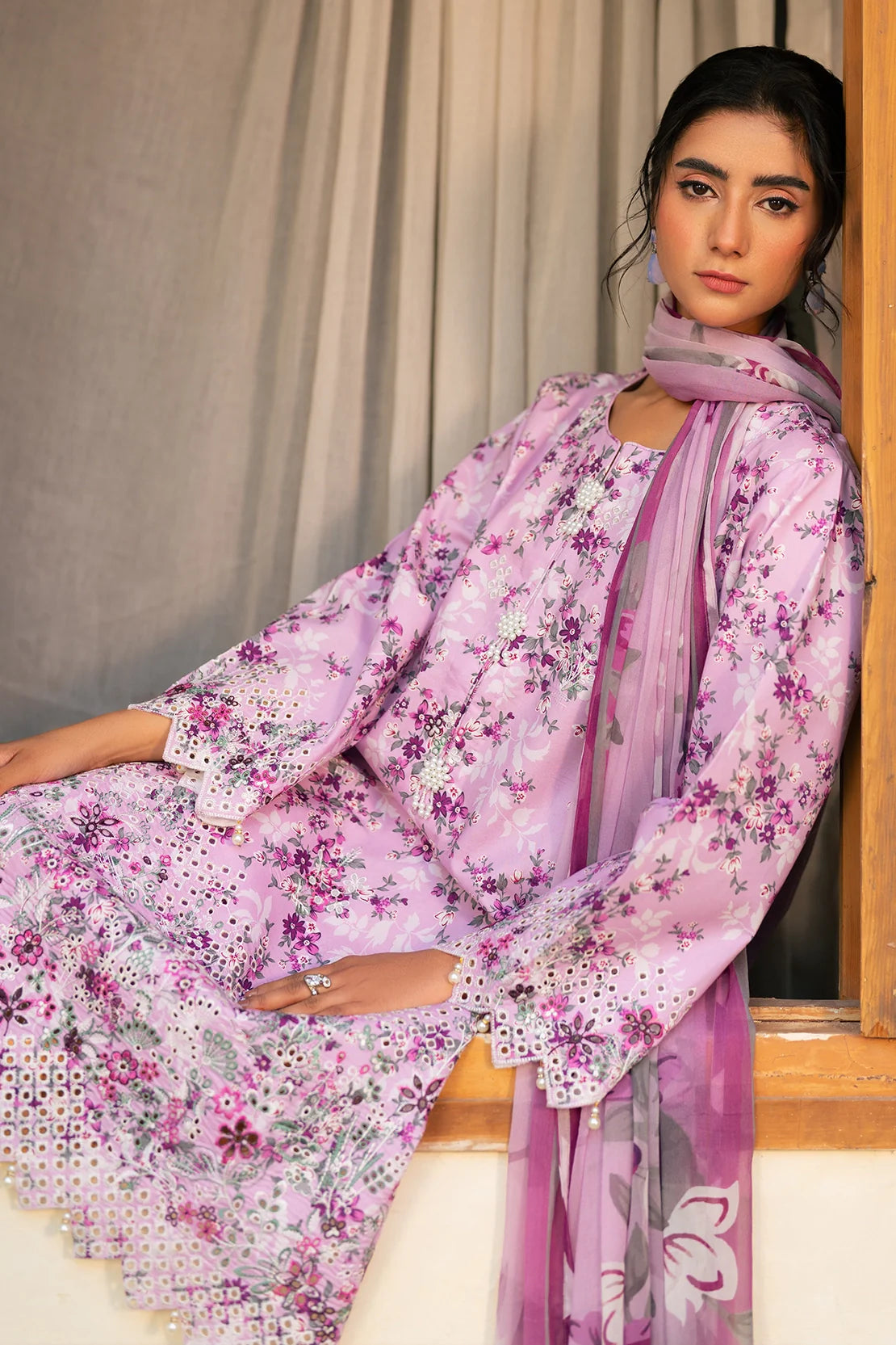Rashid | Baagh Embroidered Lawn | 3725
