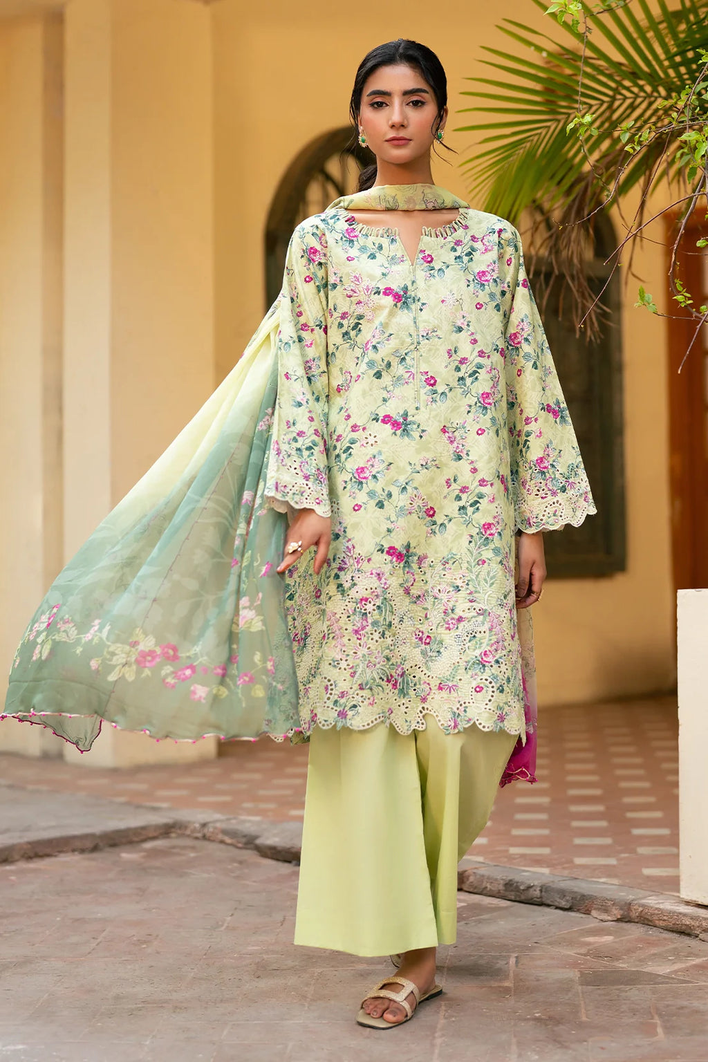 Rashid | Baagh Embroidered Lawn | 3727