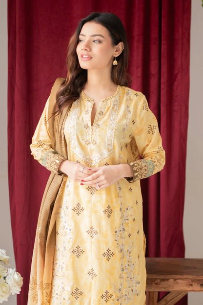 3 Piece - Embroidered Lawn - 8671