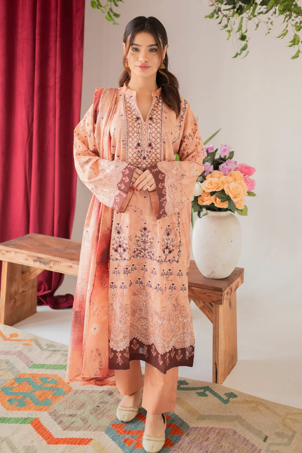 3 Piece - Embroidered Lawn - 8674