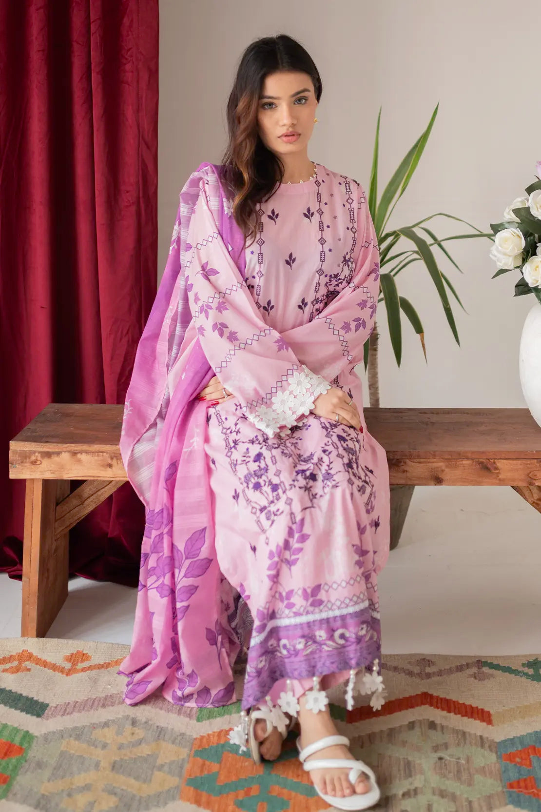 3 Piece - Embroidered Lawn - 8676
