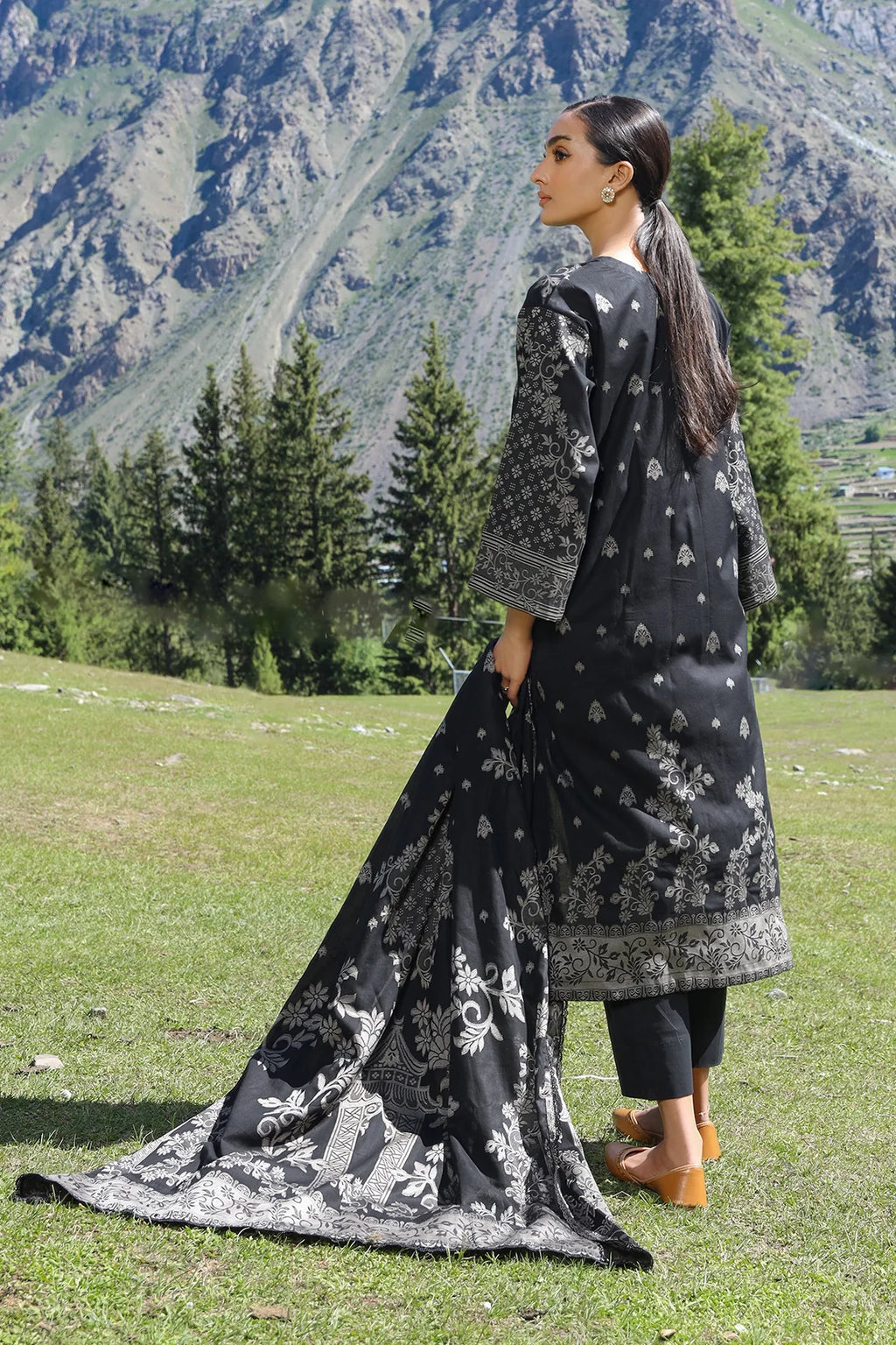 Rashid Textile | Broshia Banarsi | 9983