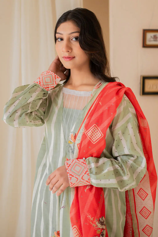 3 Piece Digitally printed Lawn - 8190