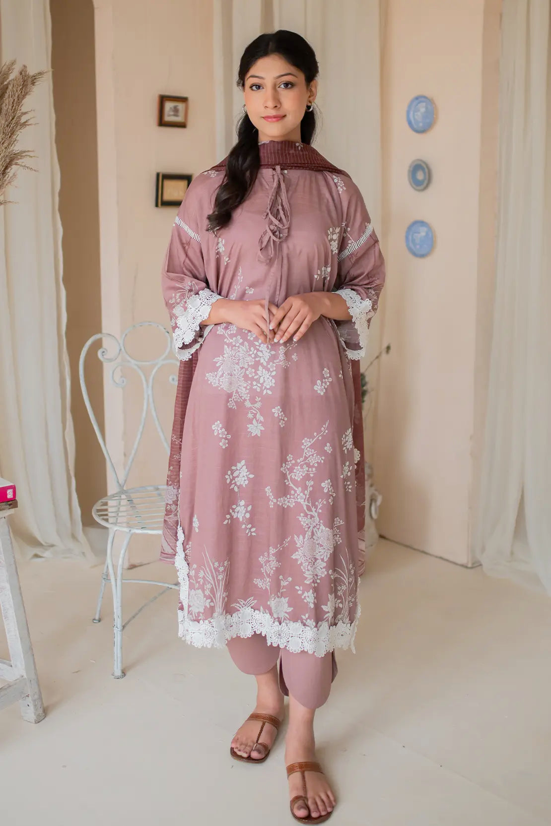 3 Piece Digitally printed Lawn - 8183