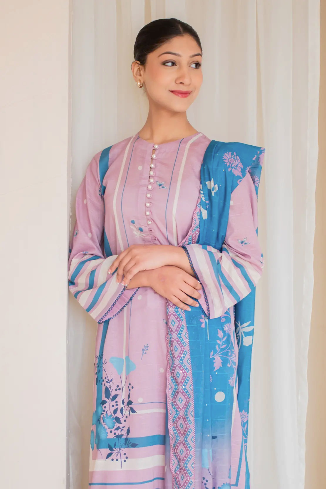 3 Piece Digitally printed Lawn - 8185