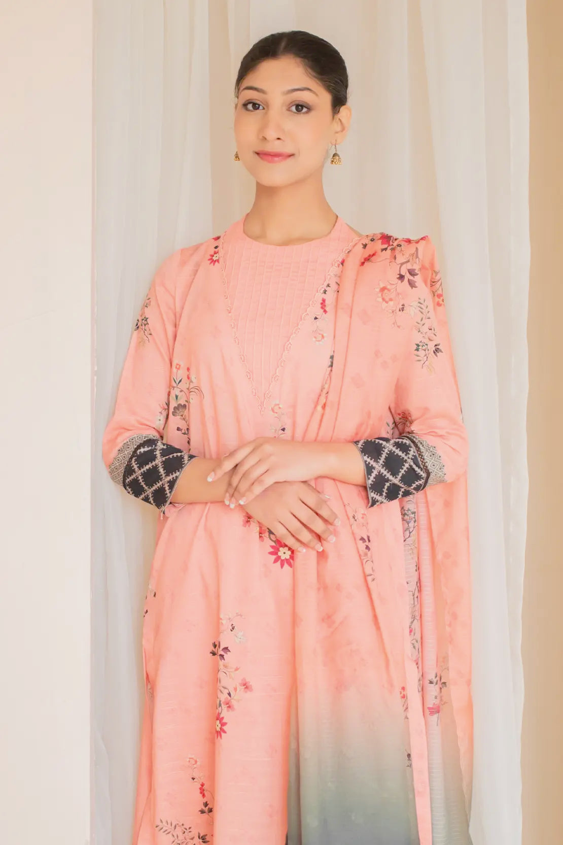 3 Piece Digitally printed Lawn - 8187