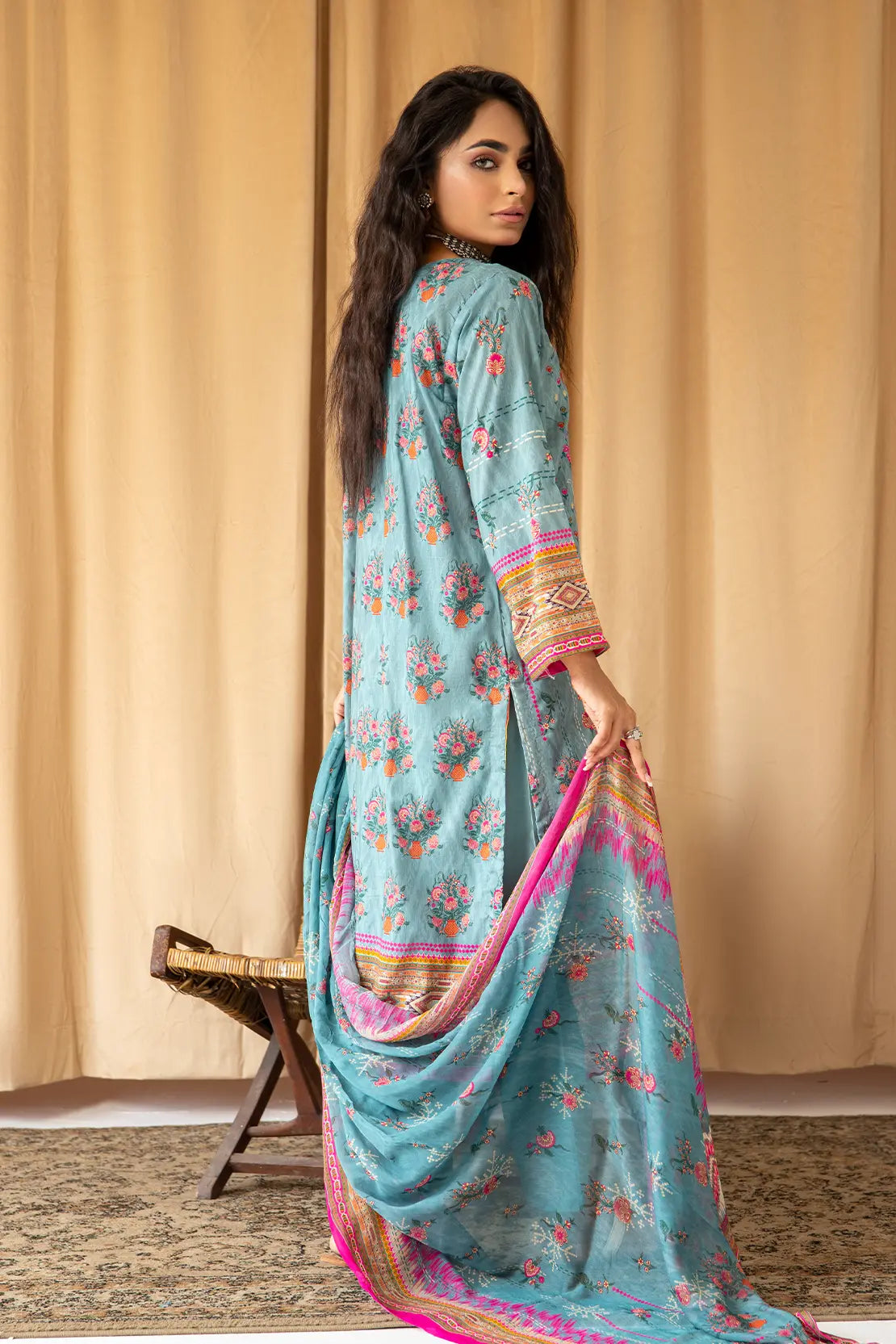 3 Piece - Embroidered Lawn - 8033