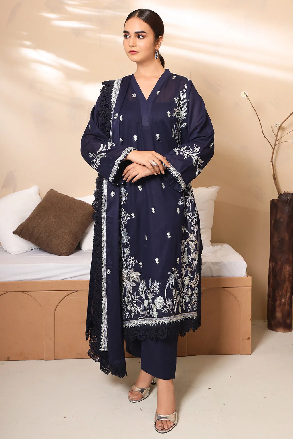 Rashid Textile | Crypto Embroidered Lawn | 7770