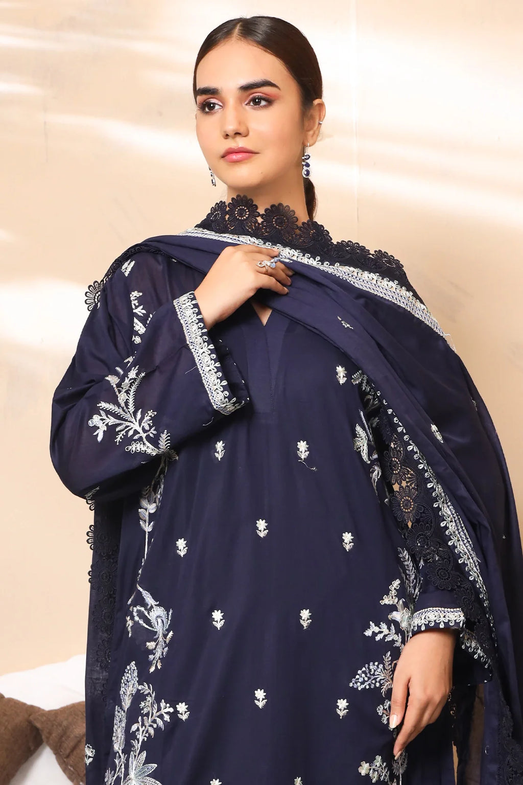 Rashid Textile | Crypto Embroidered Lawn | 7770