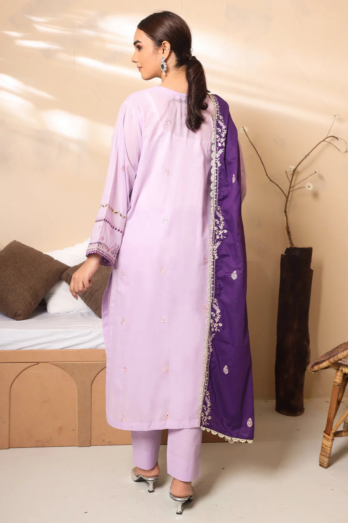 Rashid Textile | Crypto Embroidered Lawn | 7772