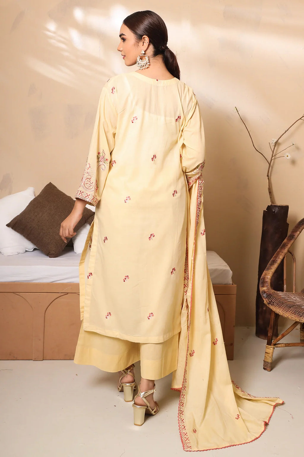 Rashid Textile | Crypto Embroidered Lawn | 7775
